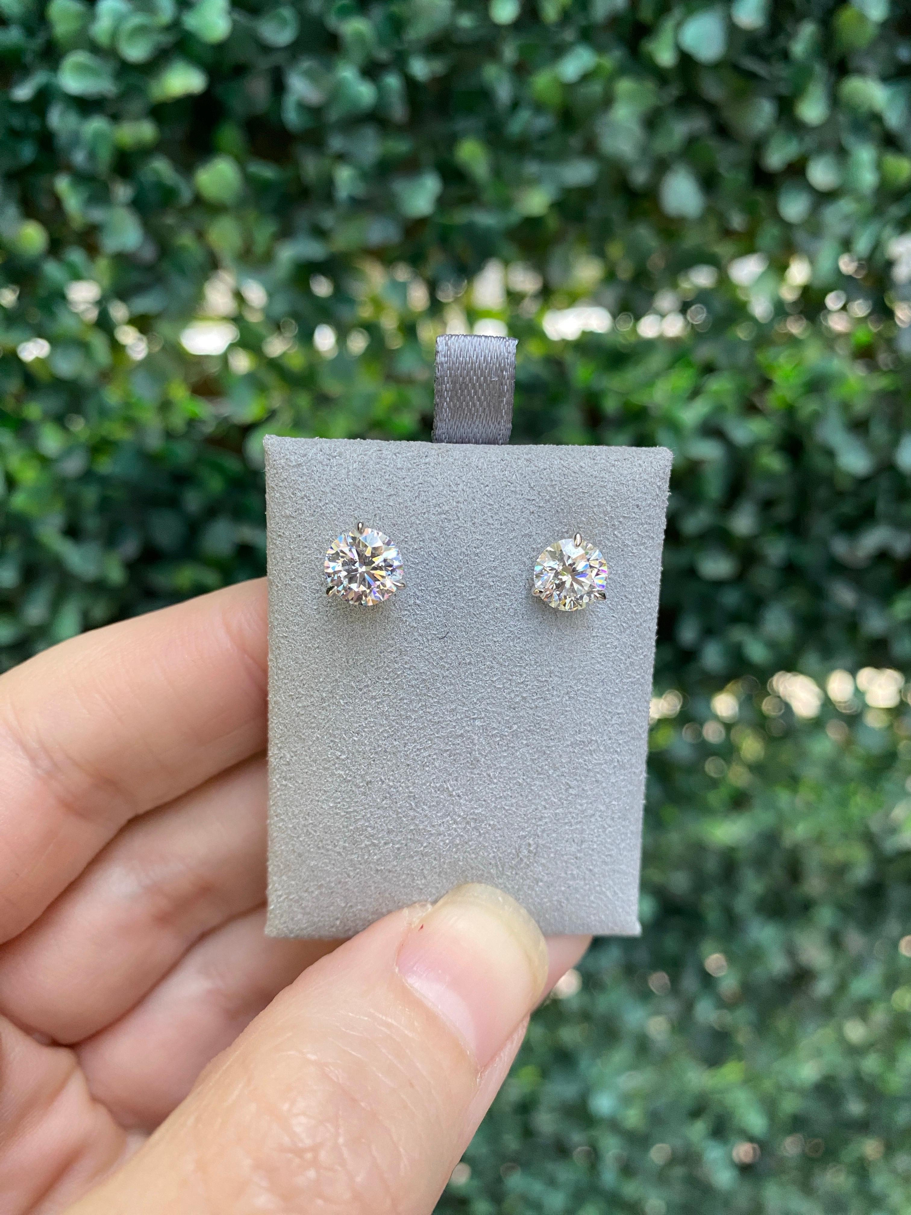 Roberto Coin 2.00 Carat F SI1 Diamond 18kt White Gold Stud Earrings, GIA Reports 8