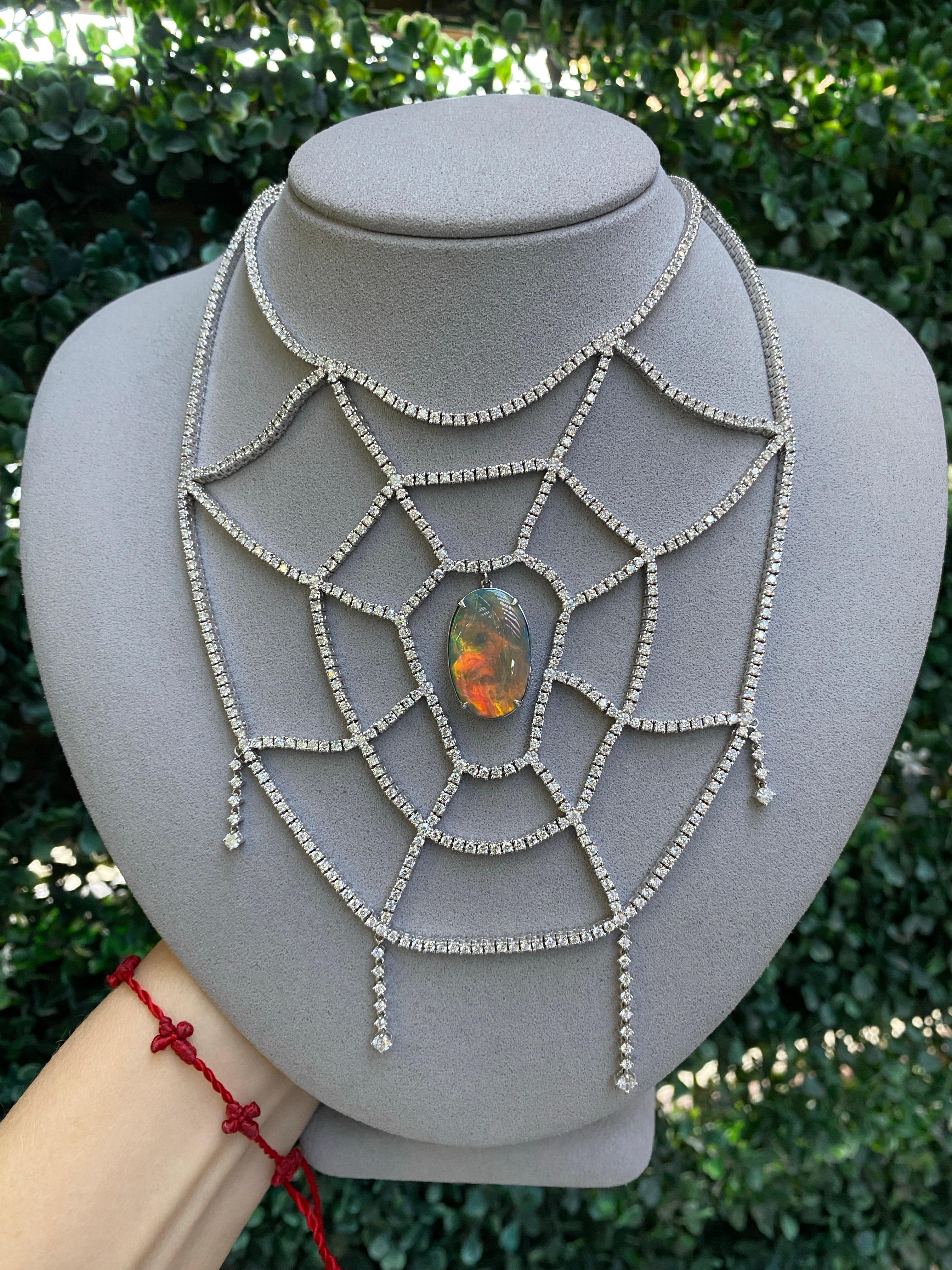Collier en forme d'araignée avec opale noire ovale Lightning Ridge et diamants 16,19 carats en vente 5