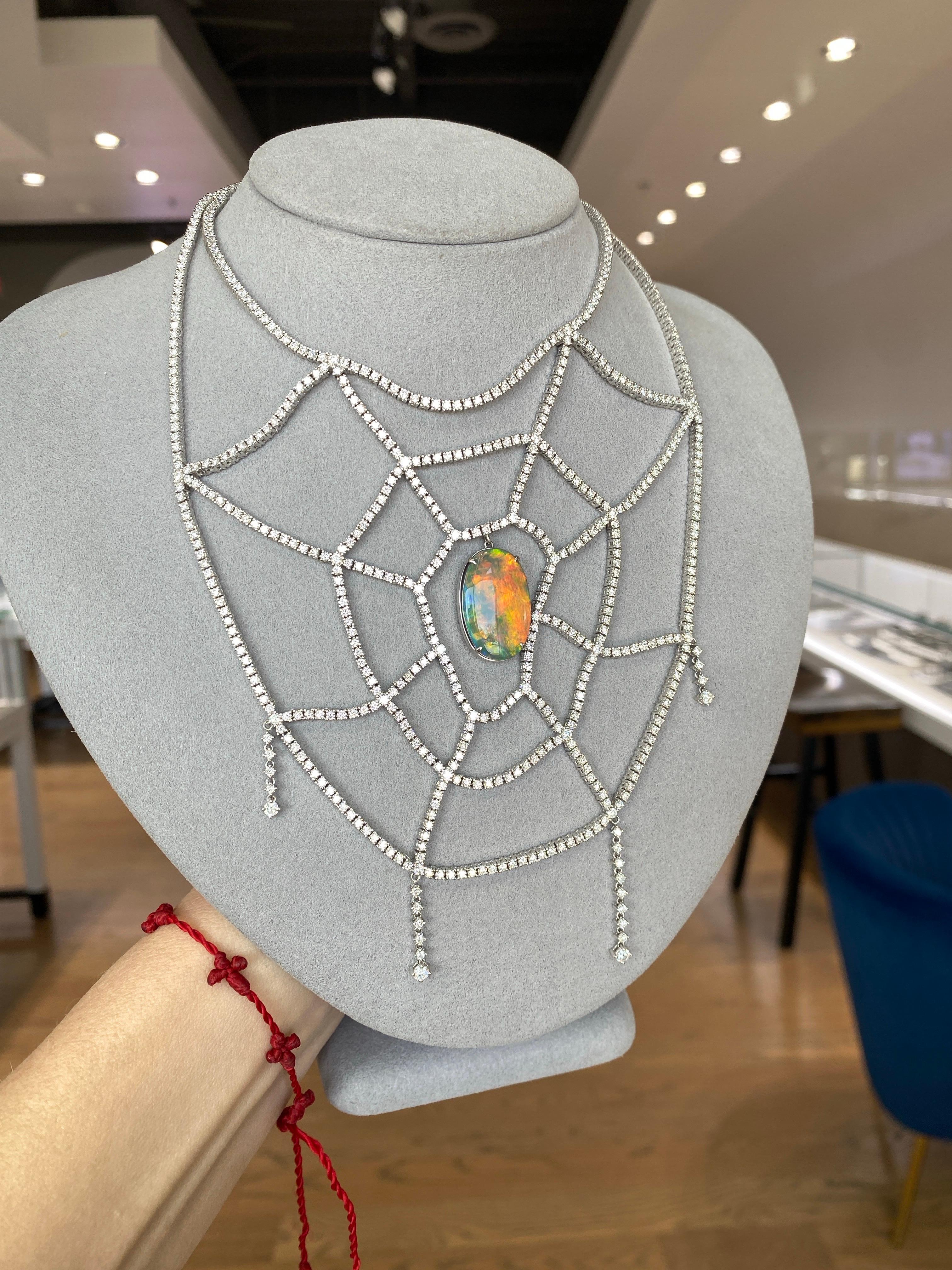 Collier en forme d'araignée avec opale noire ovale Lightning Ridge et diamants 16,19 carats en vente 9