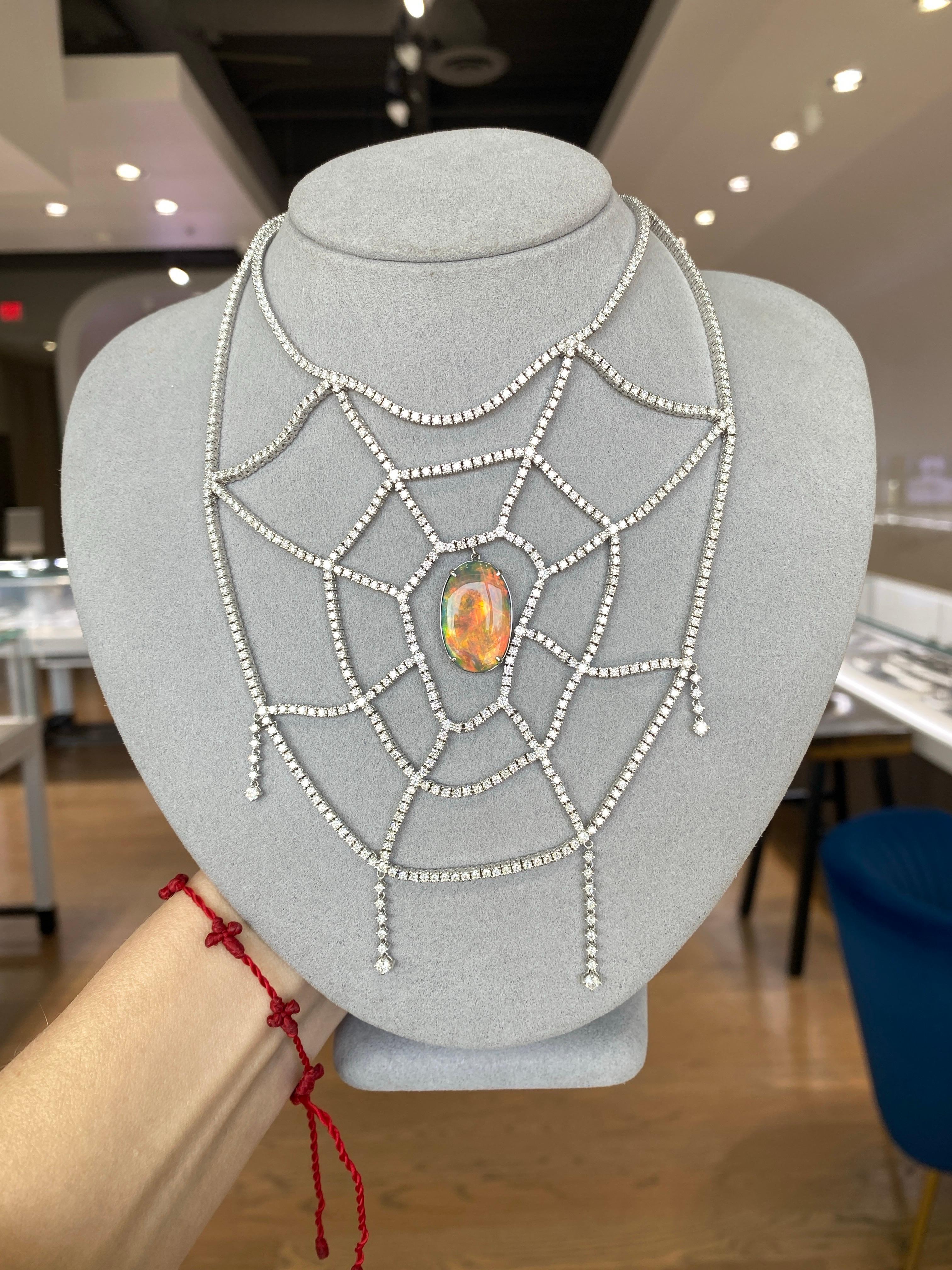 Collier en forme d'araignée avec opale noire ovale Lightning Ridge et diamants 16,19 carats en vente 11