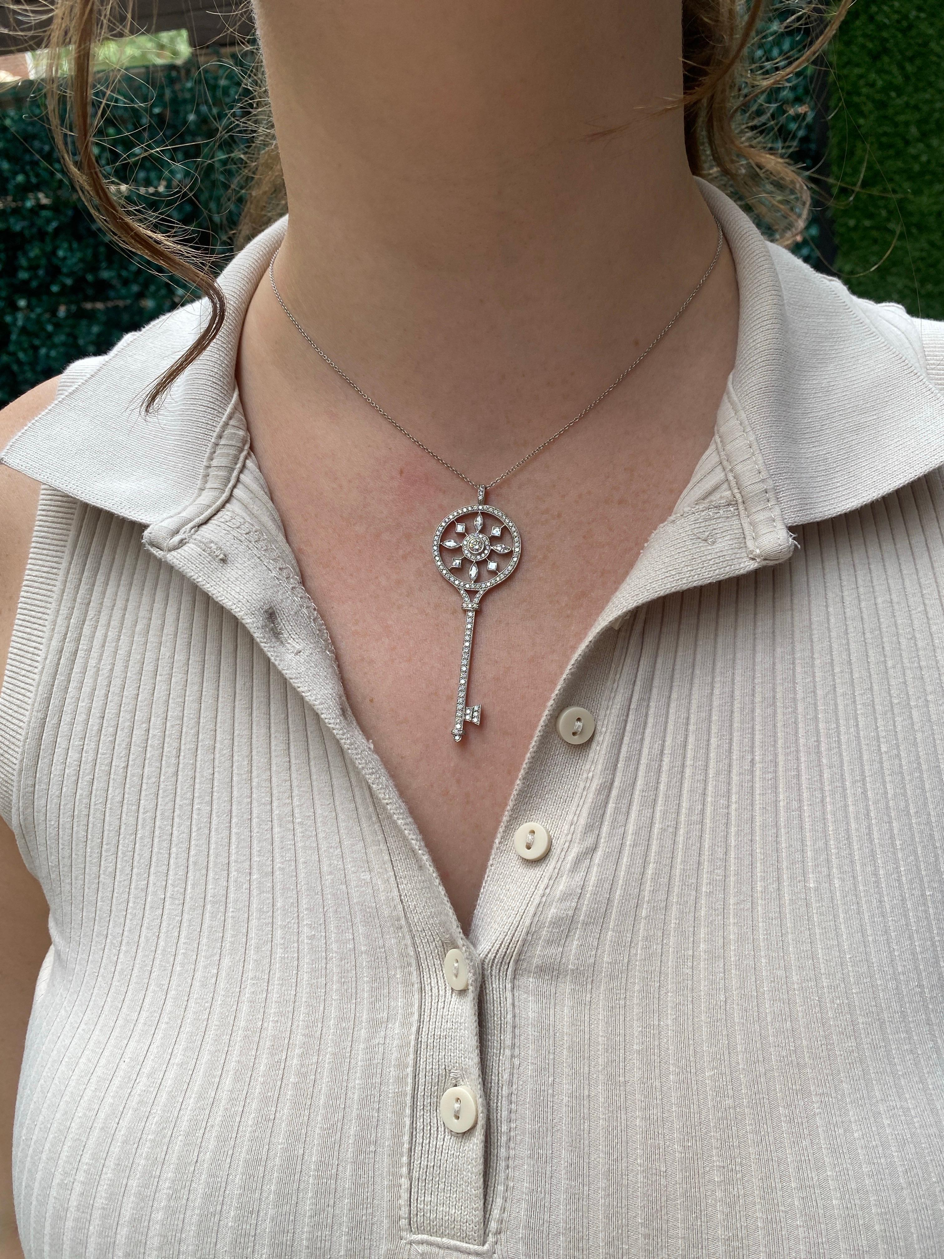 Tiffany & Co. Collana di chiavi con caleidoscopio di diamanti in vendita 13