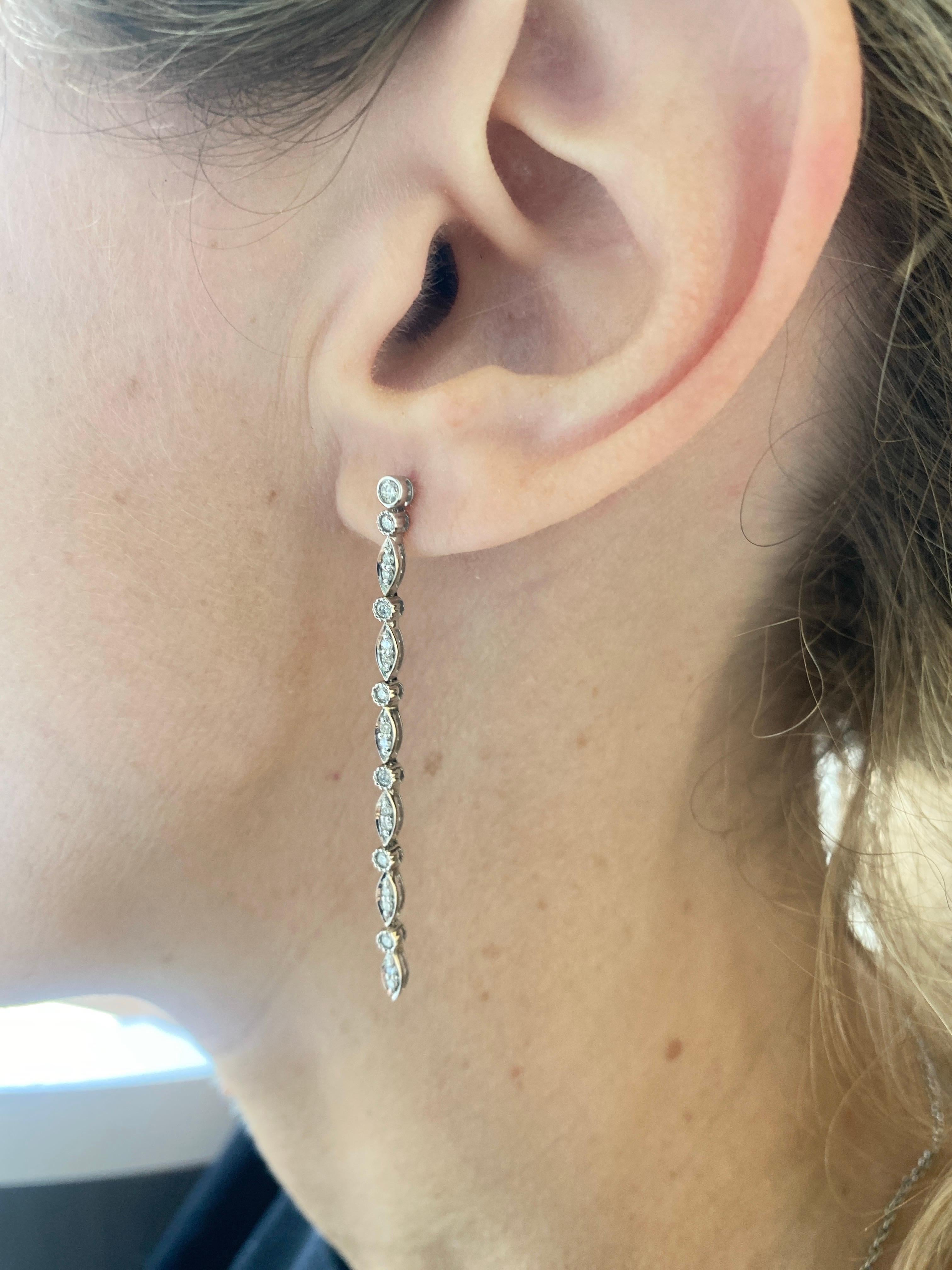 14 Karat Weißgold Ohrhänger mit natürlichen Diamanten im Angebot 11
