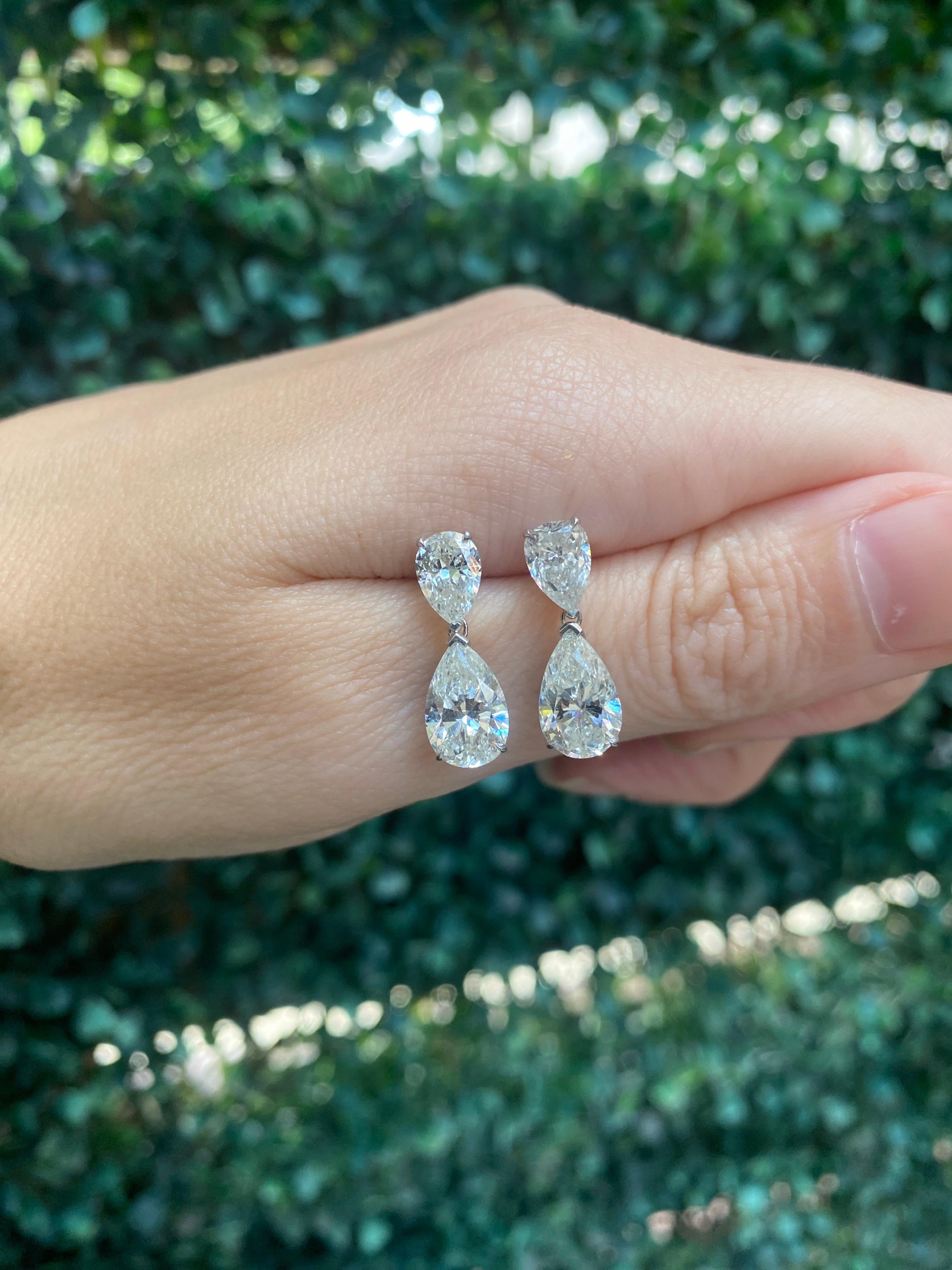 Tropfenohrringe aus 14 Karat Weißgold mit 5,93 Karat birnenförmigen Diamanten I-J I1-SI2 im Angebot 12