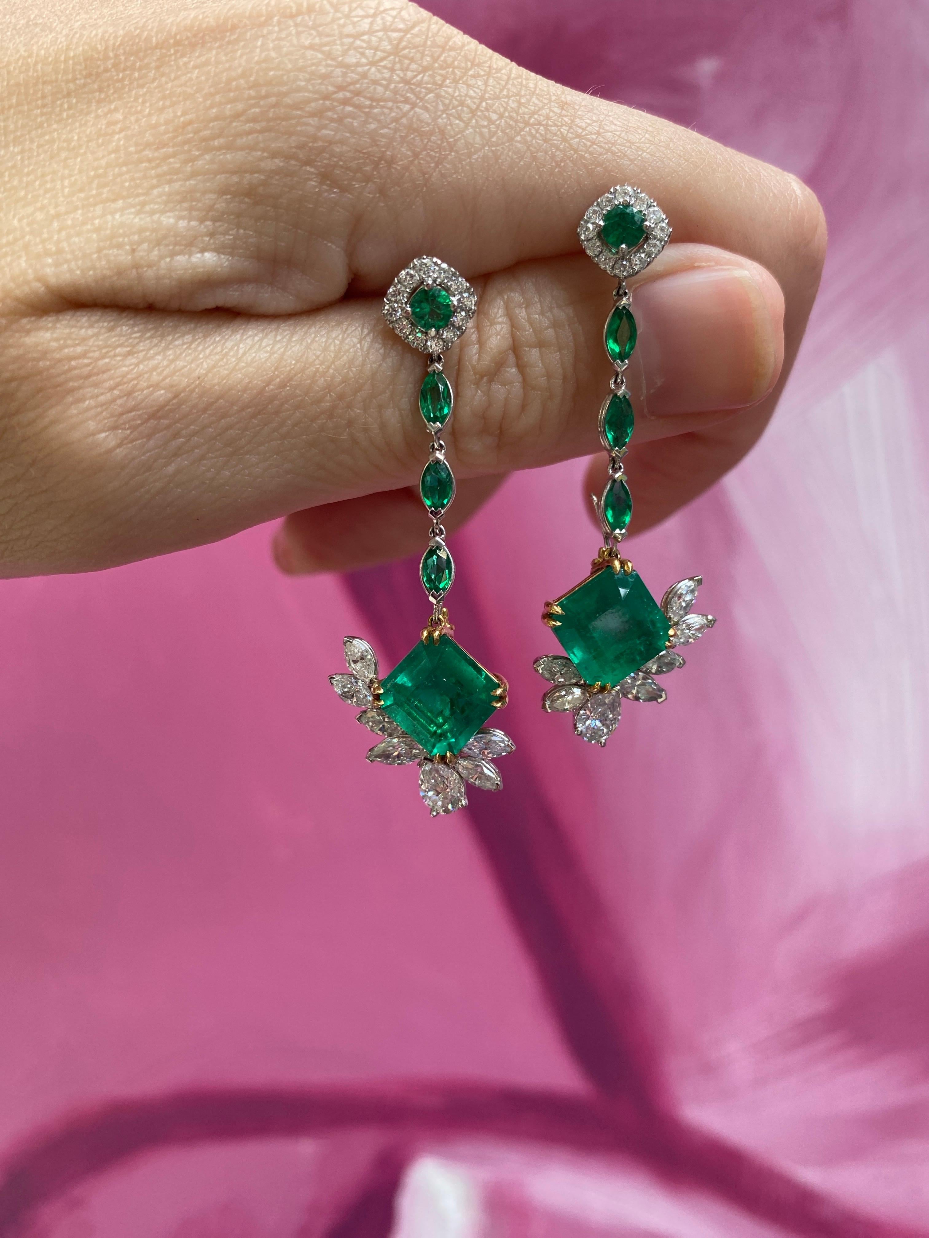 6.96 Carat Pair of Colombian Emeralds & 2.65 Diamond Total Weight Drop Earrings For Sale 4