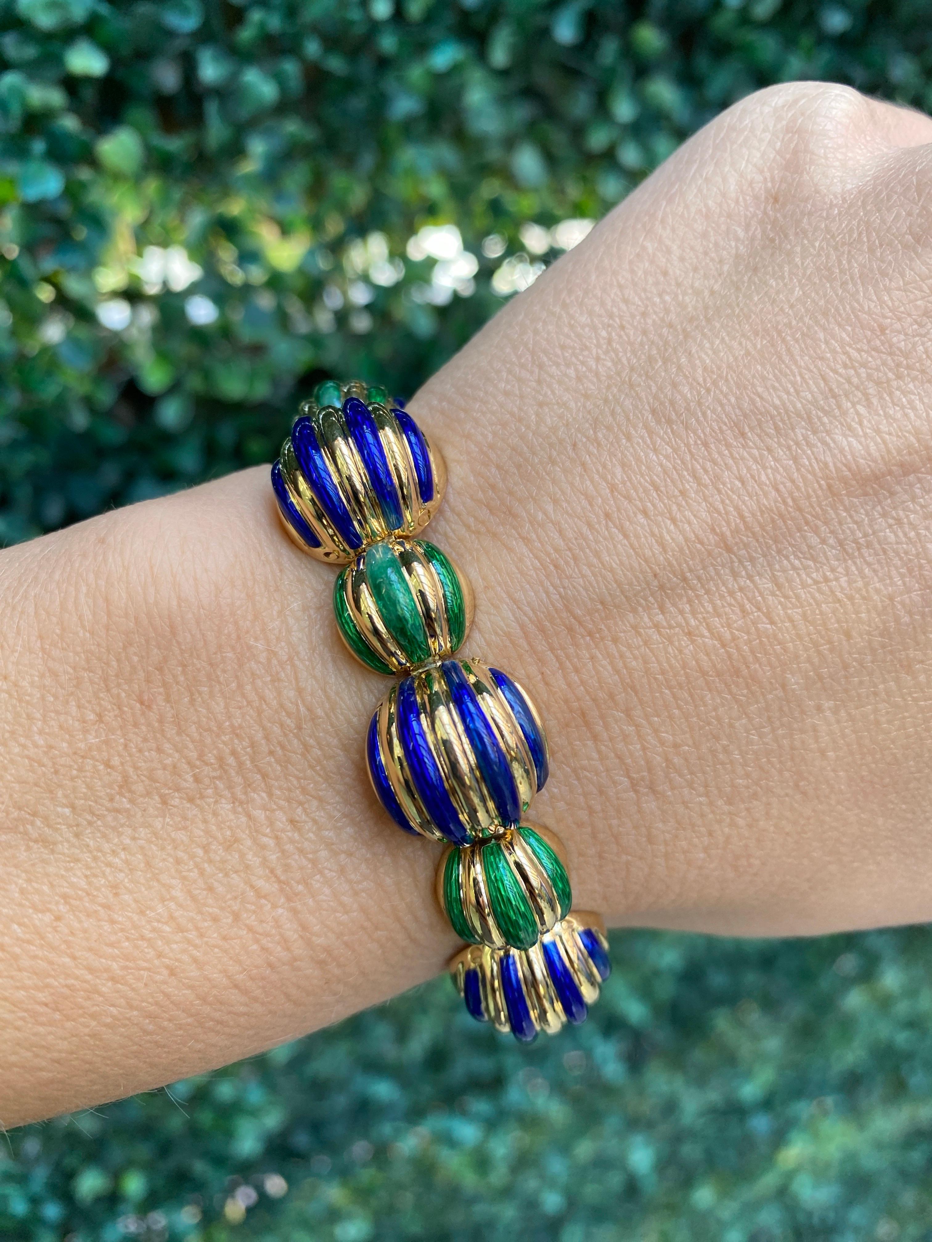 Tiffany & Co. Pulsera de eslabones de oro amarillo de 18 quilates con esmalte verde y morado en venta 14