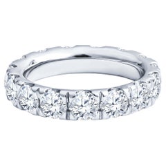 Anillo de eternidad de oro blanco de 18 quilates con diamante brillante redondo de 3,83 quilates