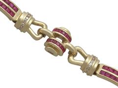French 1940s 2.04 Carat Ruby and 0.45 Carat Diamond, 18k Yellow Gold Bracelet