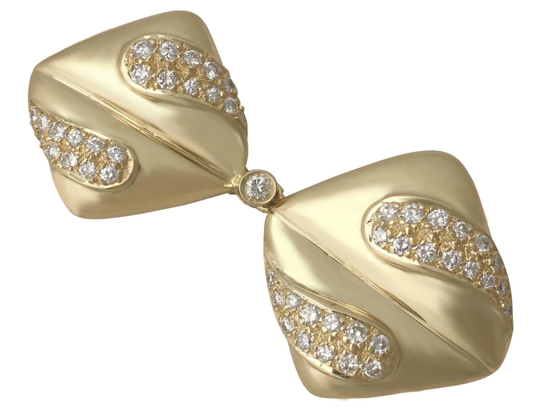 Women's 1970s 1.05 Carat Diamond and Yellow Gold Drop Earrings