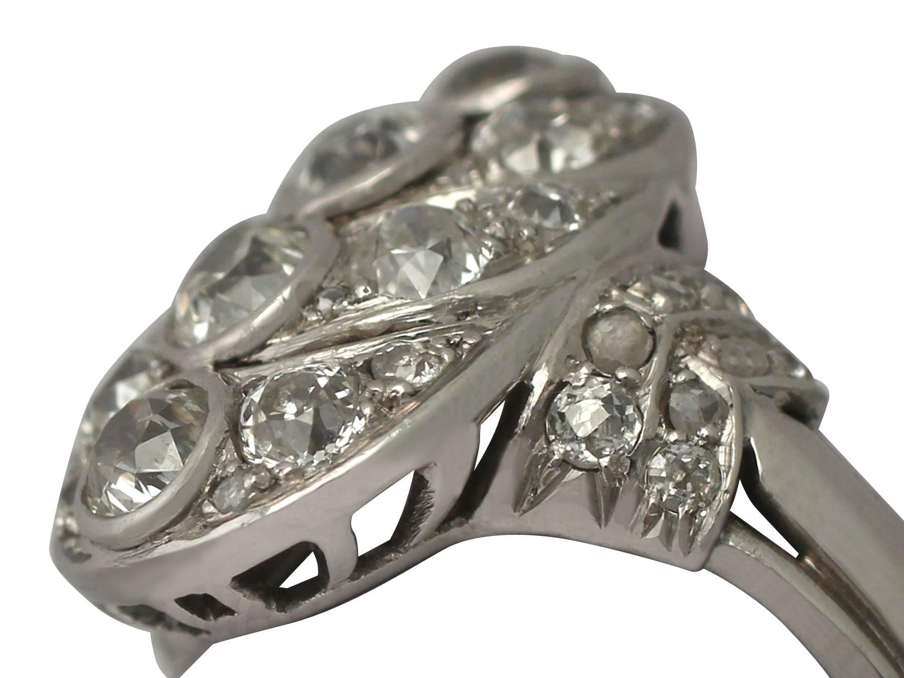 1940er Jahre Deutscher 2::63 Karat Diamant und Weißgold Cocktail Ring (Rundschliff)