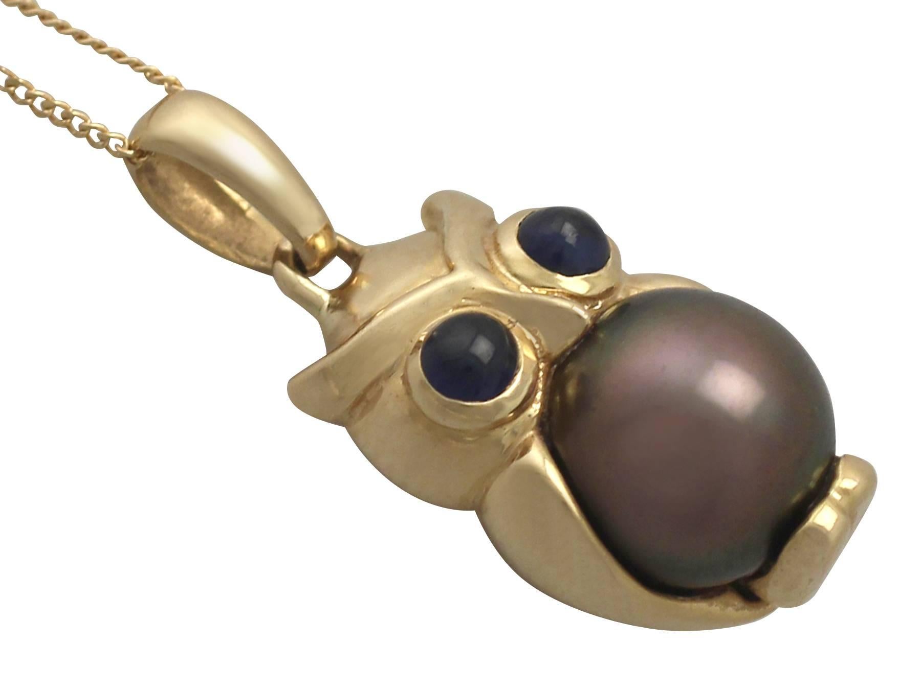 Retro 1970s Cultured Pearl and 0.21 Carat Sapphire, 18 k Yellow Gold 'Owl' Pendant