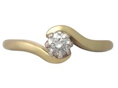 Contemporary 0.29 Carat Diamond and Yellow Gold Solitaire Ring - 2001 6