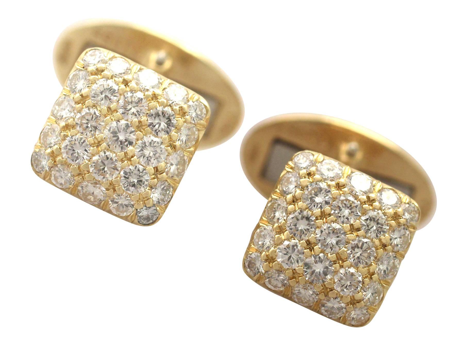 Women's or Men's 1980s 1.50 Carat Diamond Yellow Gold Cufflinks