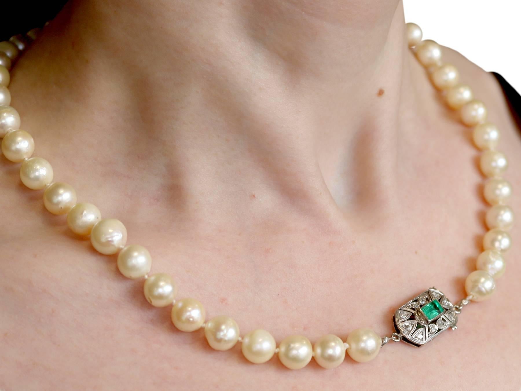 Single Strand Pearl, Emerald, Diamond and White Gold Necklace 3