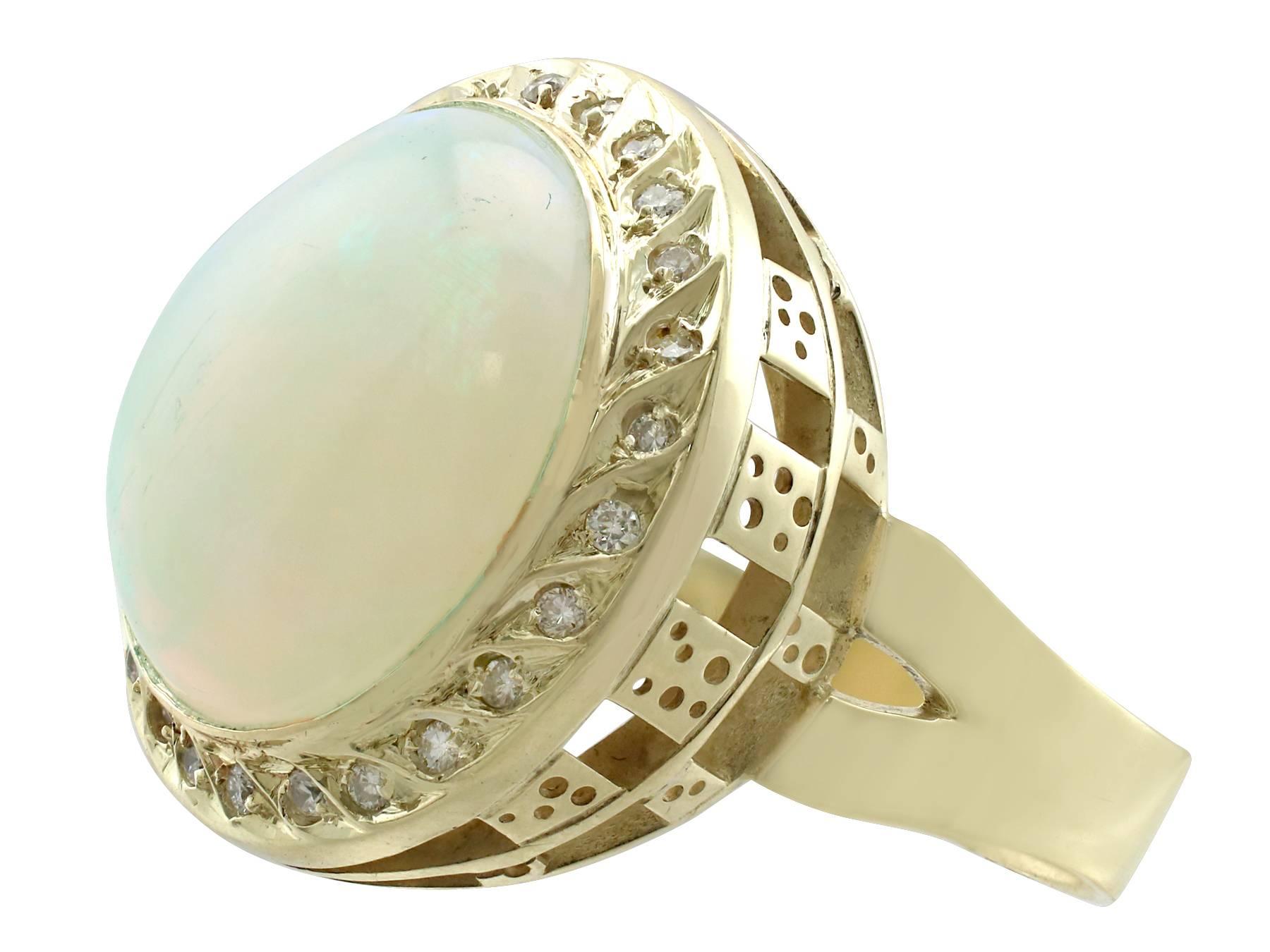 1940s 4.35 Carat Opal and Diamond Yellow Gold Cocktail Ring In Excellent Condition In Jesmond, Newcastle Upon Tyne