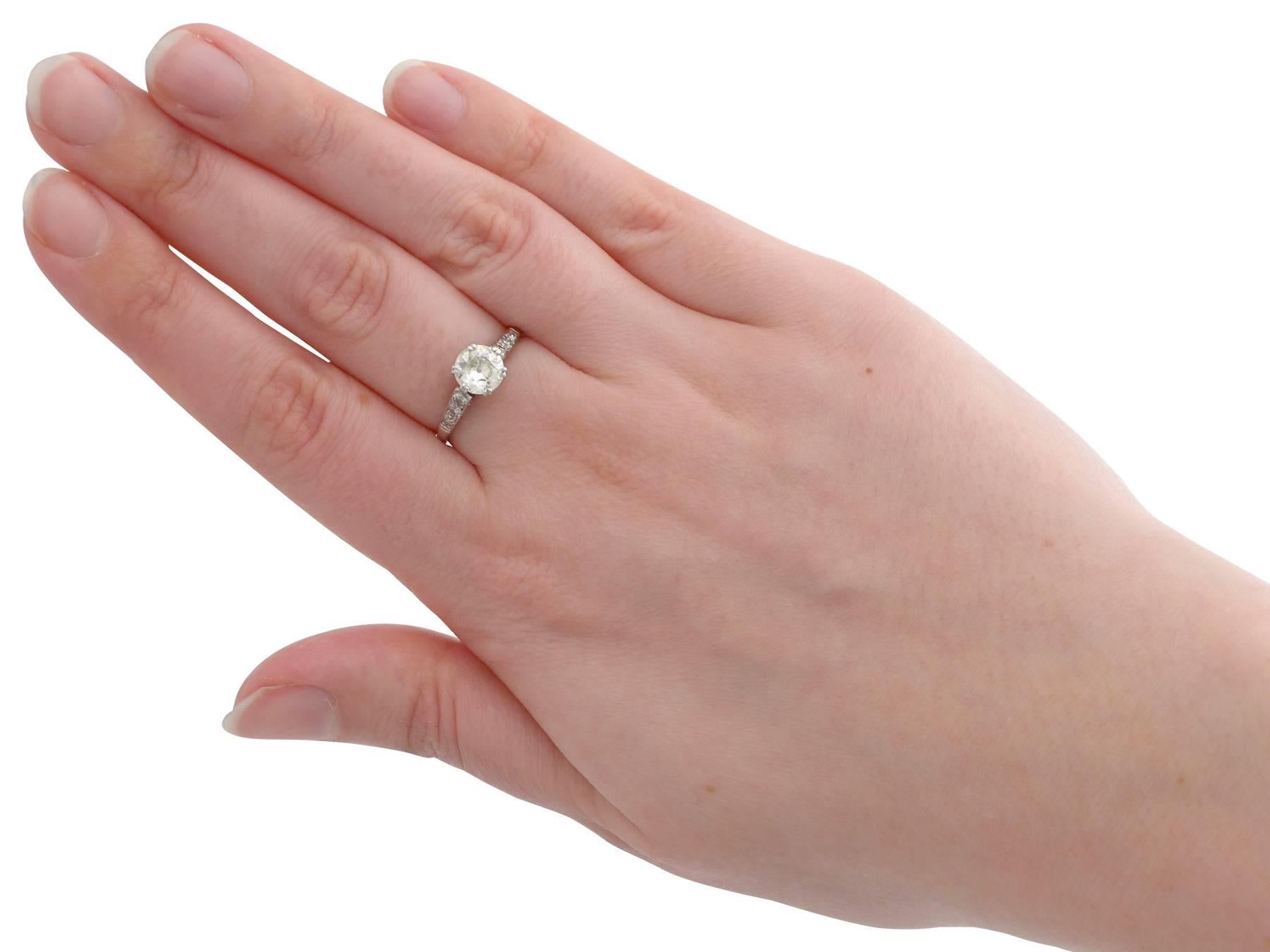 Women's 1930s 1.14 Carat Diamond and Platinum Solitaire Engagement Ring