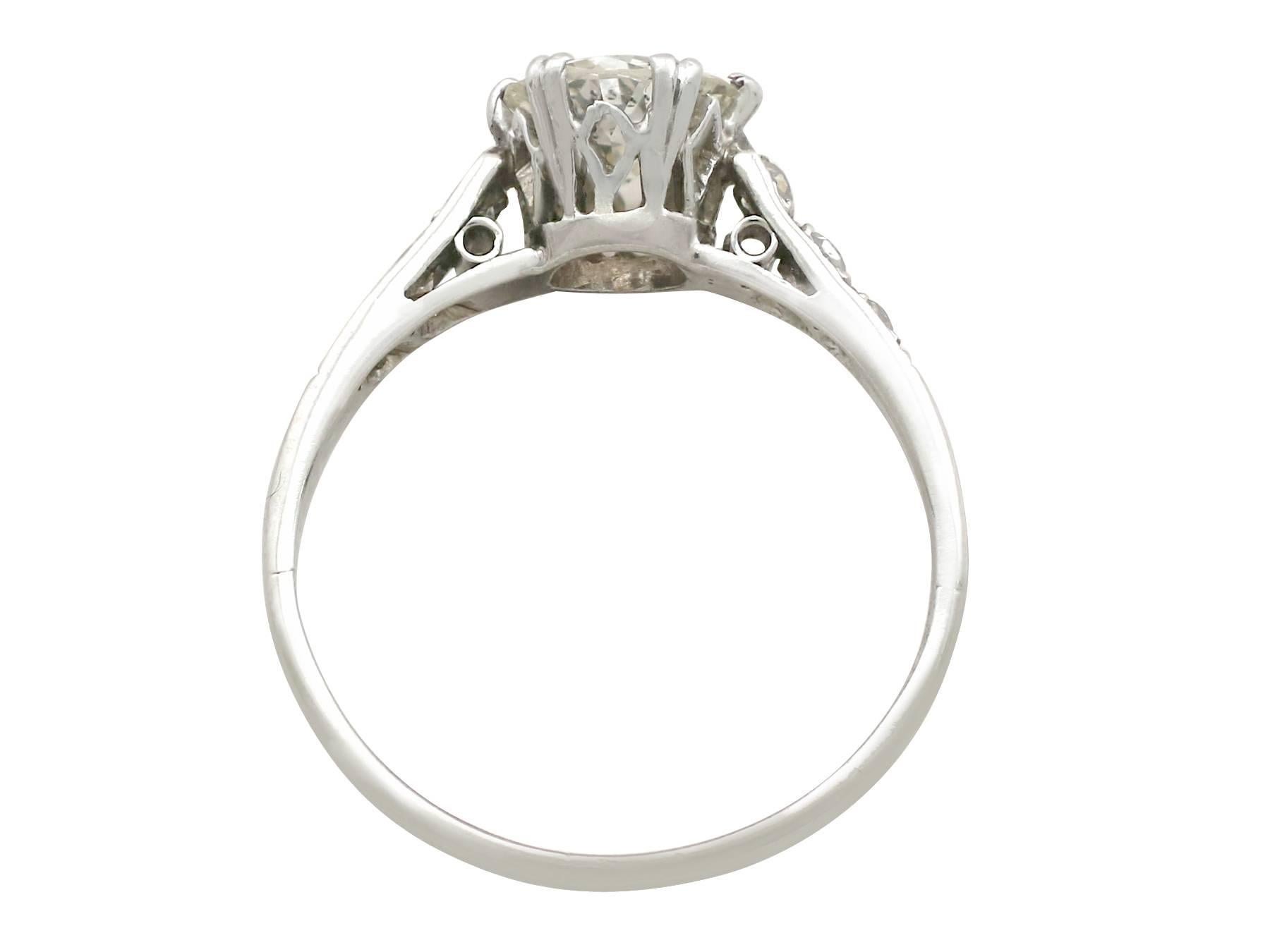 Round Cut 1930s 1.14 Carat Diamond and Platinum Solitaire Engagement Ring