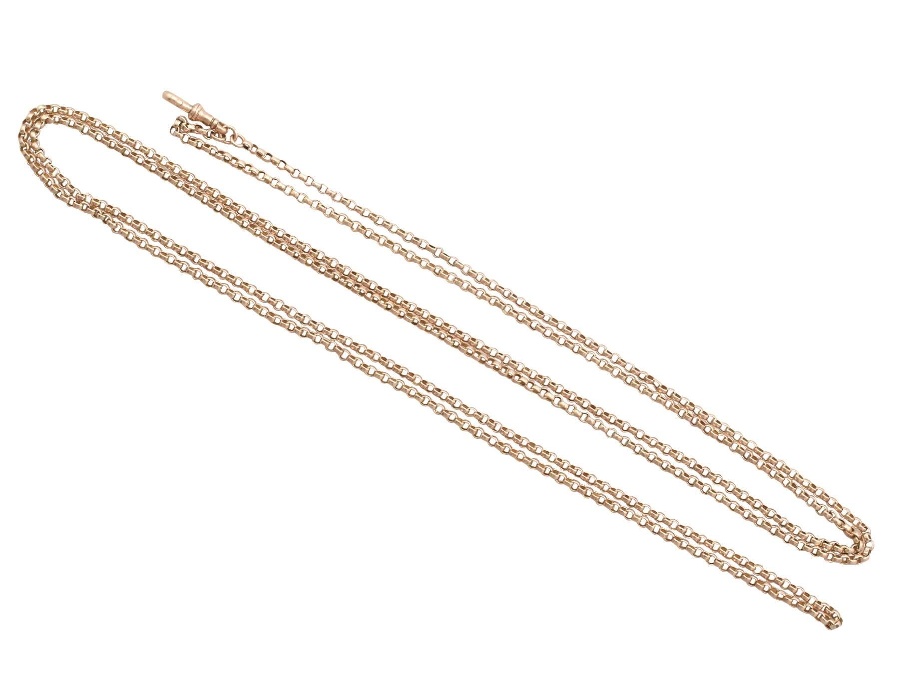A fine and impressive antique Victorian 9 karat yellow gold longuard chain; part of our antique jewelry and estate jewelry collections

This fine and impressive antique longuard chain has been crafted in 9k yellow gold.

The links that make up this