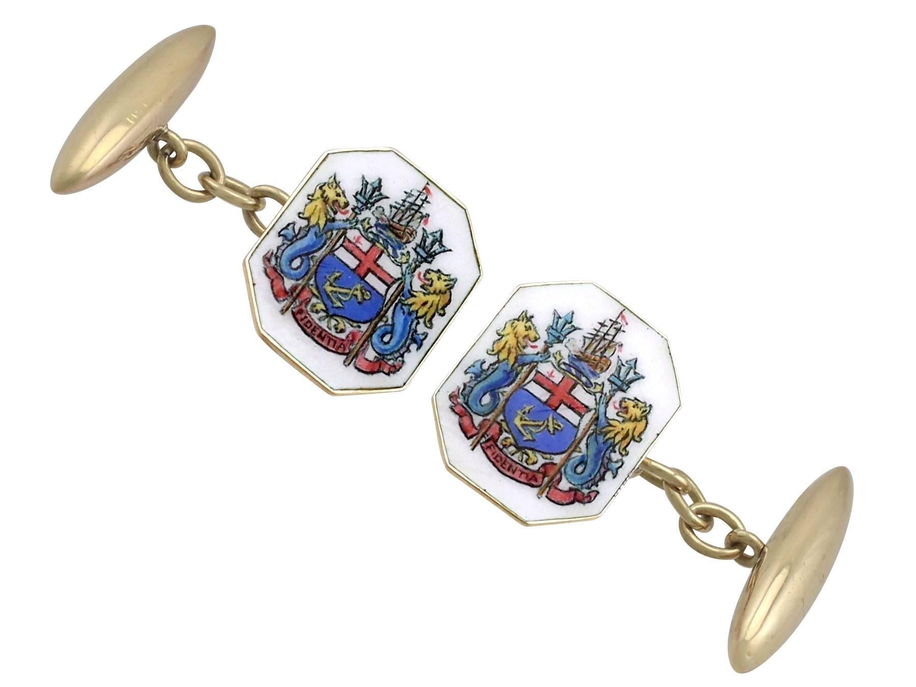 An impressive pair of antique hand painted enamel and 18 karat yellow gold cufflinks; part of our diverse antique jewelry and estate jewelry collections

These fine and impressive antique enamel cufflinks have been crafted in 18k yellow gold.

The