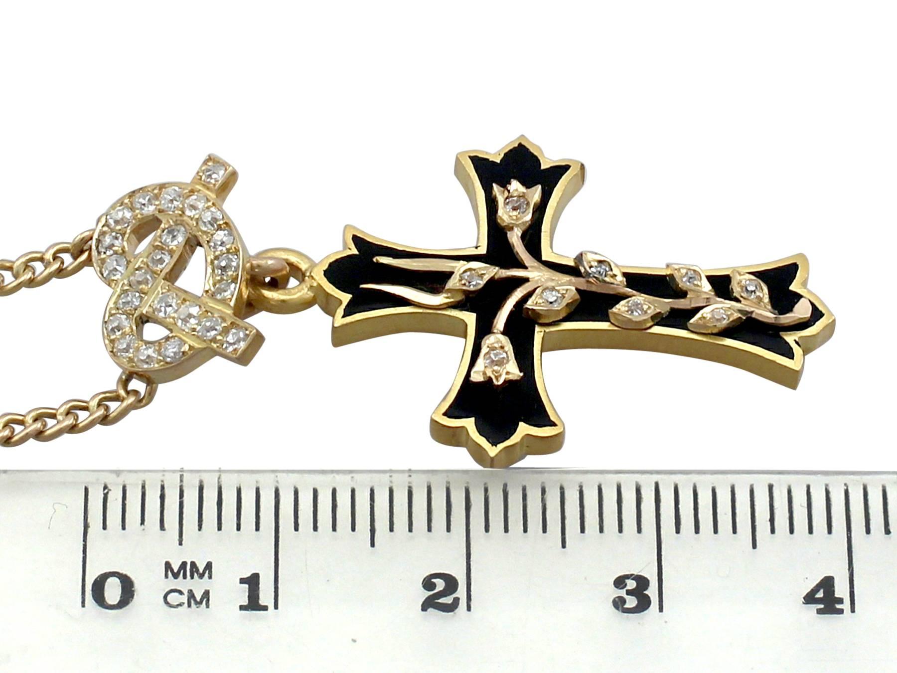 1890s Victorian 0.57 Carat Diamond and Onyx, 21 Carat Yellow Gold Cross Pendant In Excellent Condition In Jesmond, Newcastle Upon Tyne