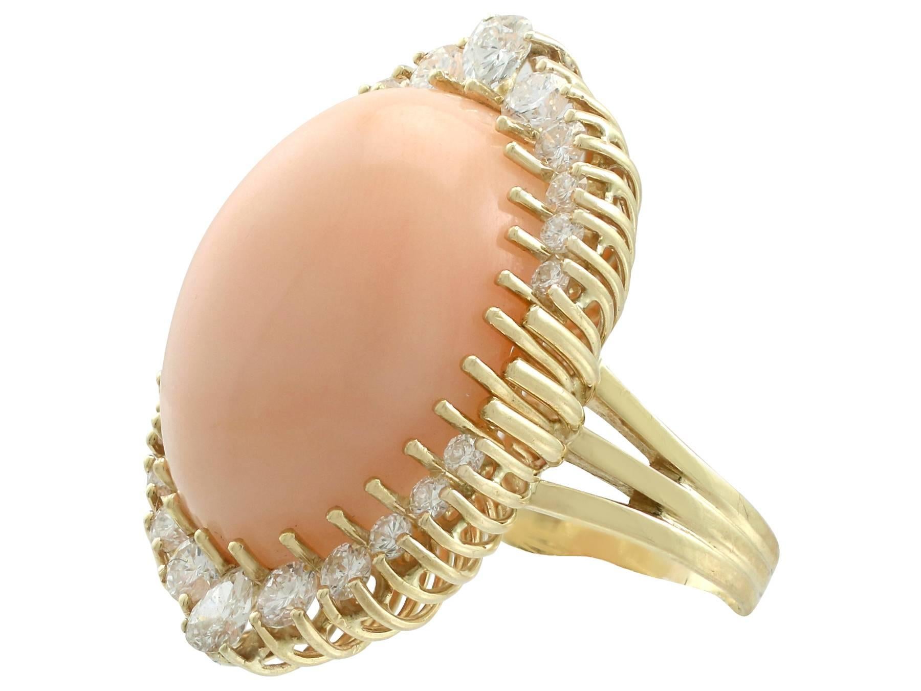 1970s 24.31 Carat Angel Coral and 1.82 Carat Diamond Yellow Gold Cocktail Ring In Excellent Condition In Jesmond, Newcastle Upon Tyne