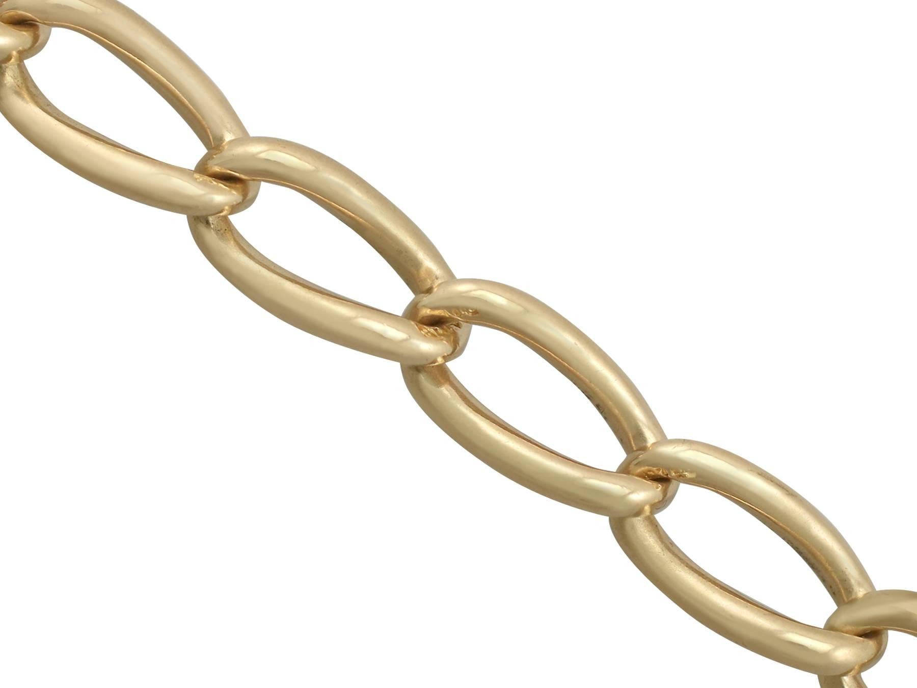 A fine and impressive antique 1900's 18k yellow gold watch chain; part of our diverse antique jewelry and watch chains collections.

This fine and impressive antique curb watch chain has been crafted in 18k yellow gold.

The chain consists of