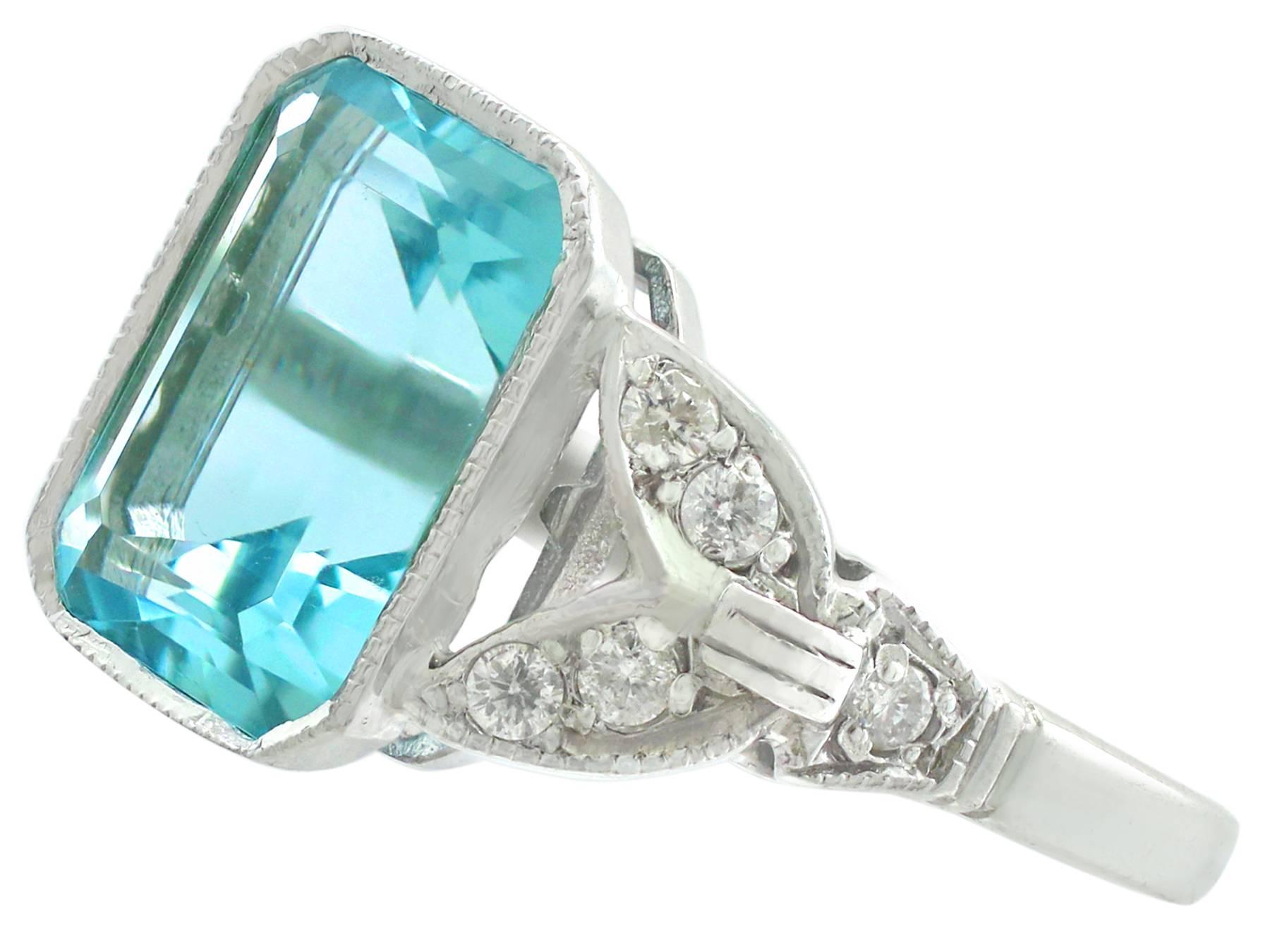 1930s Antique 3.18 Carat Aquamarine and Diamond White Gold Dress Ring In Excellent Condition In Jesmond, Newcastle Upon Tyne