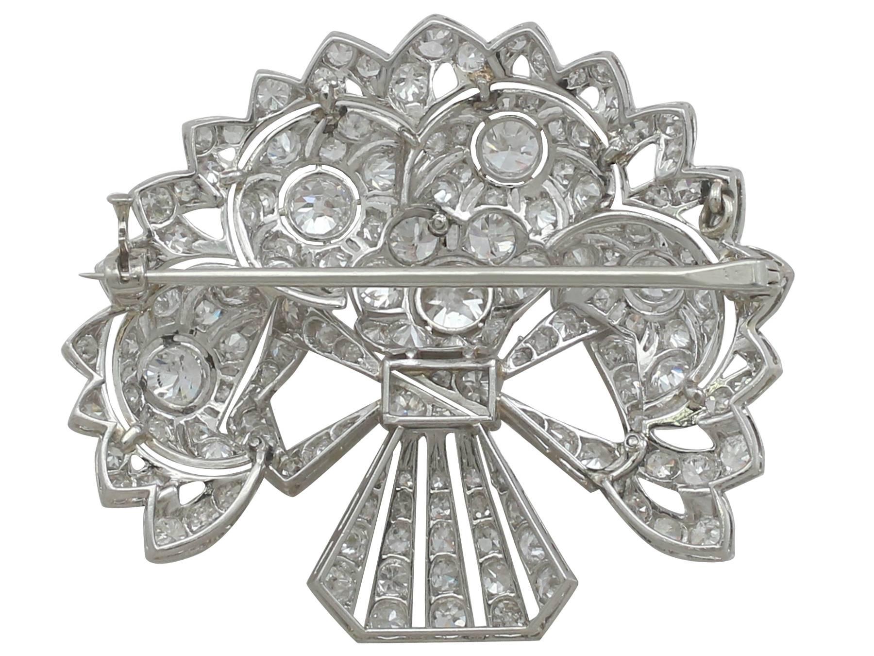 Round Cut 1930s Diamond and Platinum Spray Brooch