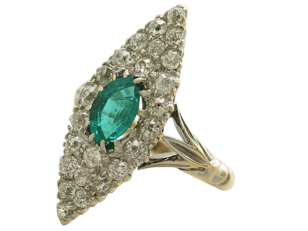 0.63 Carat Emerald and 0.92 Carat Diamond, 18k Yellow Gold Dress Ring In Excellent Condition In Jesmond, Newcastle Upon Tyne