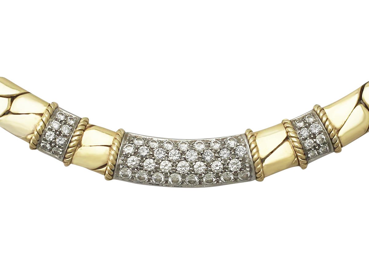 A stunning, fine and impressive vintage 1.16 carat diamonds, 18 karat yellow gold, 18 karat white gold Italian collarette; part of our diverse vintage jewelry collection.

This fine and impressive 1970s necklace has been crafted in 18k yellow gold