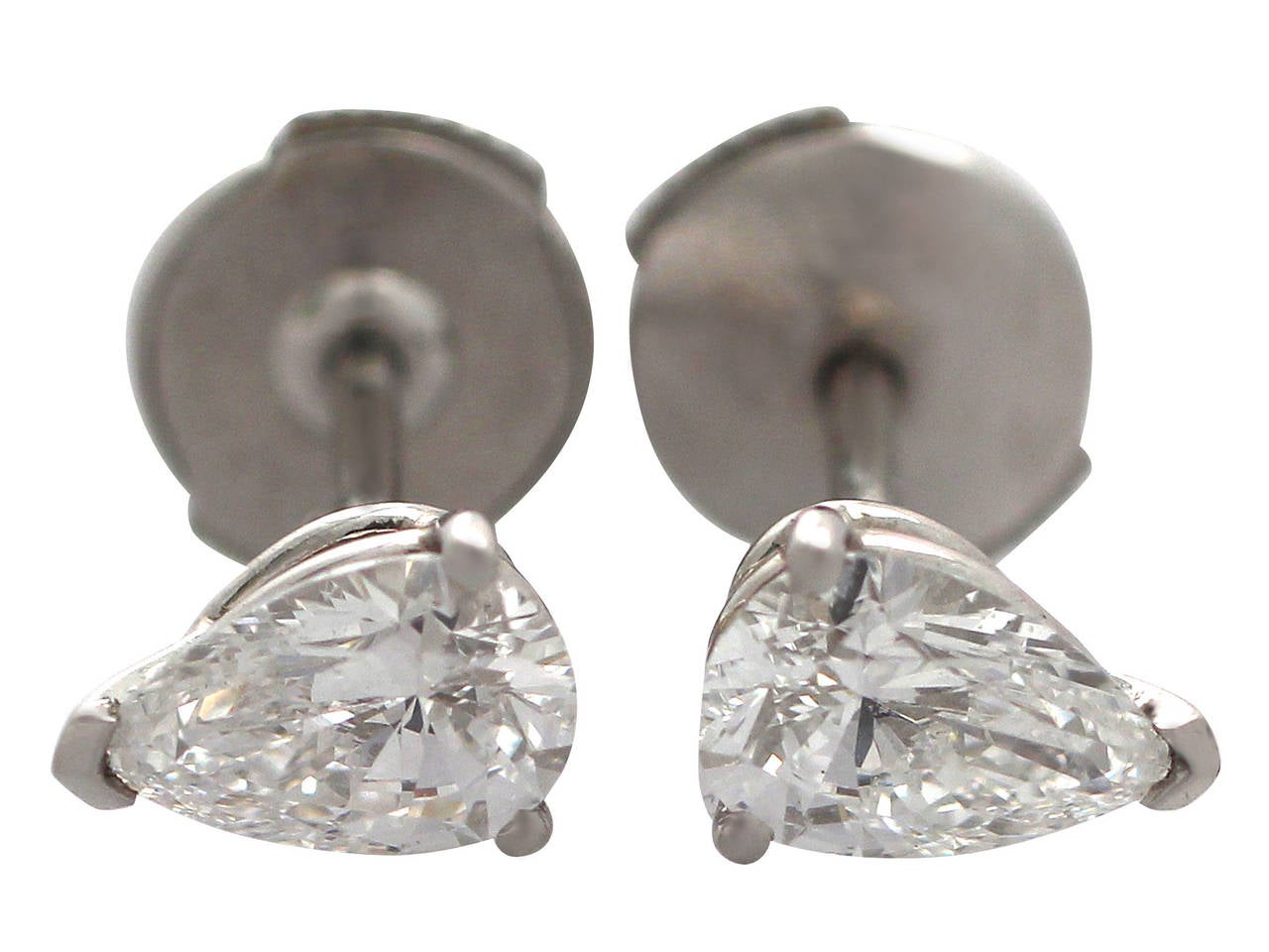 1.15Ct Pear Cut Diamond and Platinum Stud Earrings - Contemporary Circa 2000 In Excellent Condition In Jesmond, Newcastle Upon Tyne