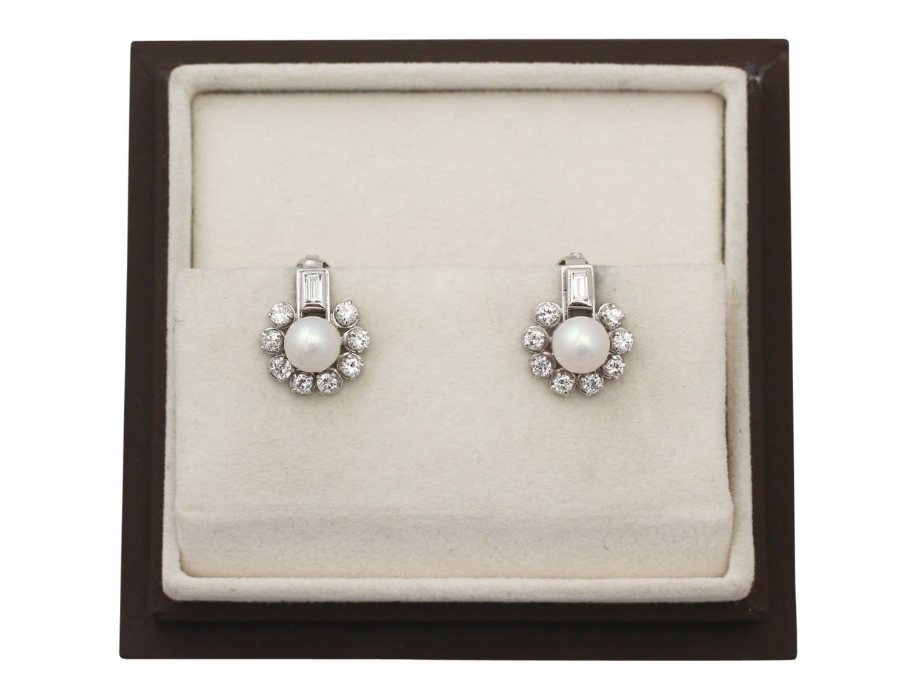 Vintage 1.04 ct Diamond and Pearl White Gold Stud Earrings 3