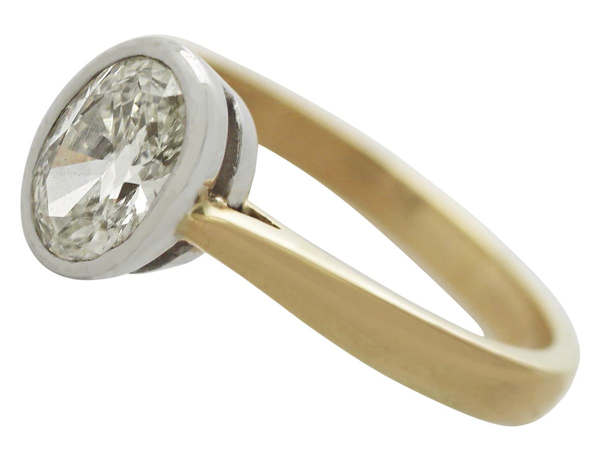 1.00Ct Diamond, 18k White and Yellow Gold Solitaire Ring - Contemporary 2000 In Excellent Condition In Jesmond, Newcastle Upon Tyne