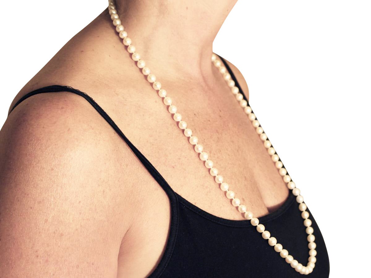 Single Strand Pearl Necklace - Vintage Circa 1960 5