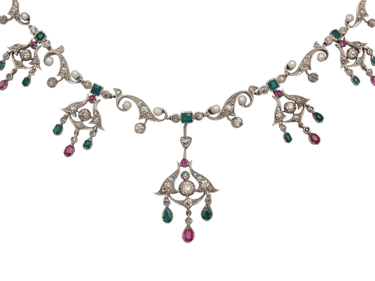 A stunning, fine and impressive antique Victorian 3.15 carat diamond and 2.95 carat (combined total) natural emerald and natural ruby, pearl, 9 karat yellow gold, silver set collarette; part of our diverse necklace collection

This impressive