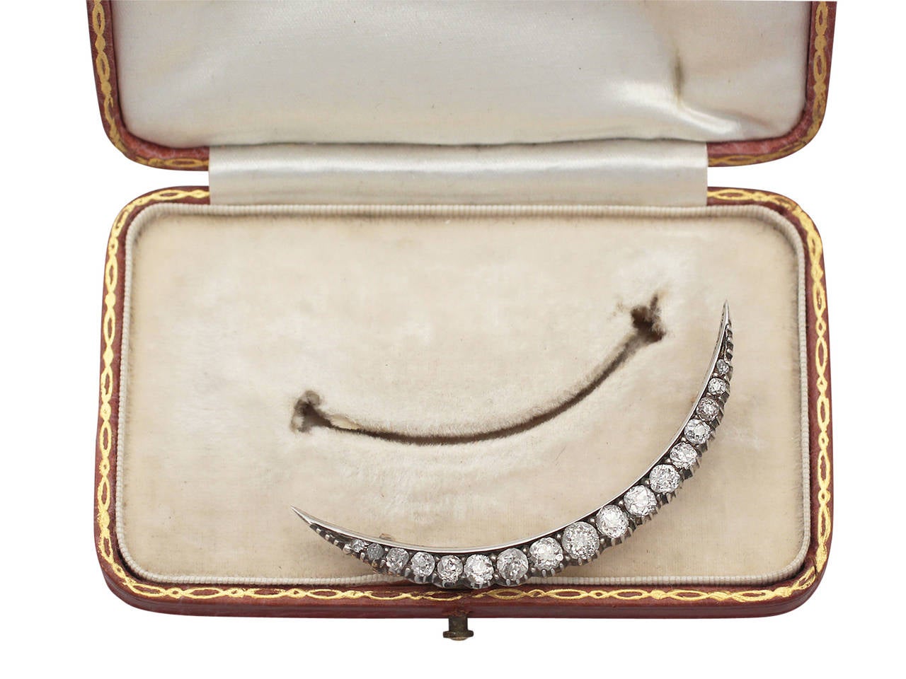 1900s 2.52 Carat Diamond and 9k Yellow Gold Crescent Brooch 5
