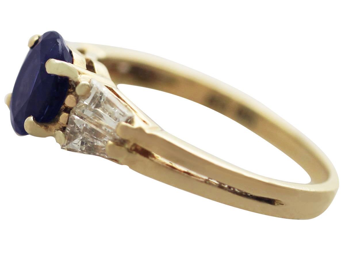 Women's 1.16Ct Blue Sapphire & 0.46Ct Diamond, 18k Yellow Gold Ring - Vintage Circa 1980