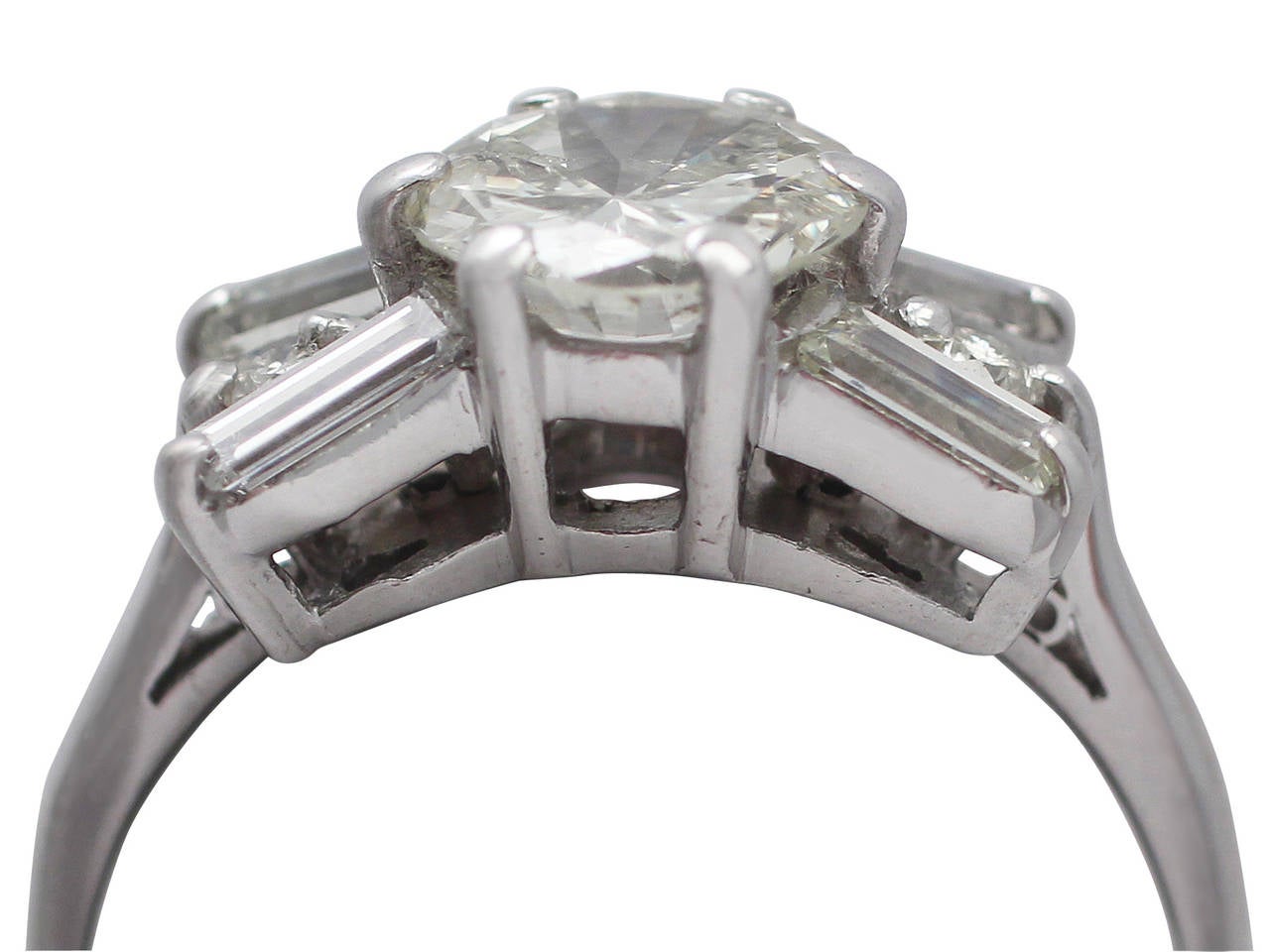 1940s 1.61 Carat Diamond Gold Ring