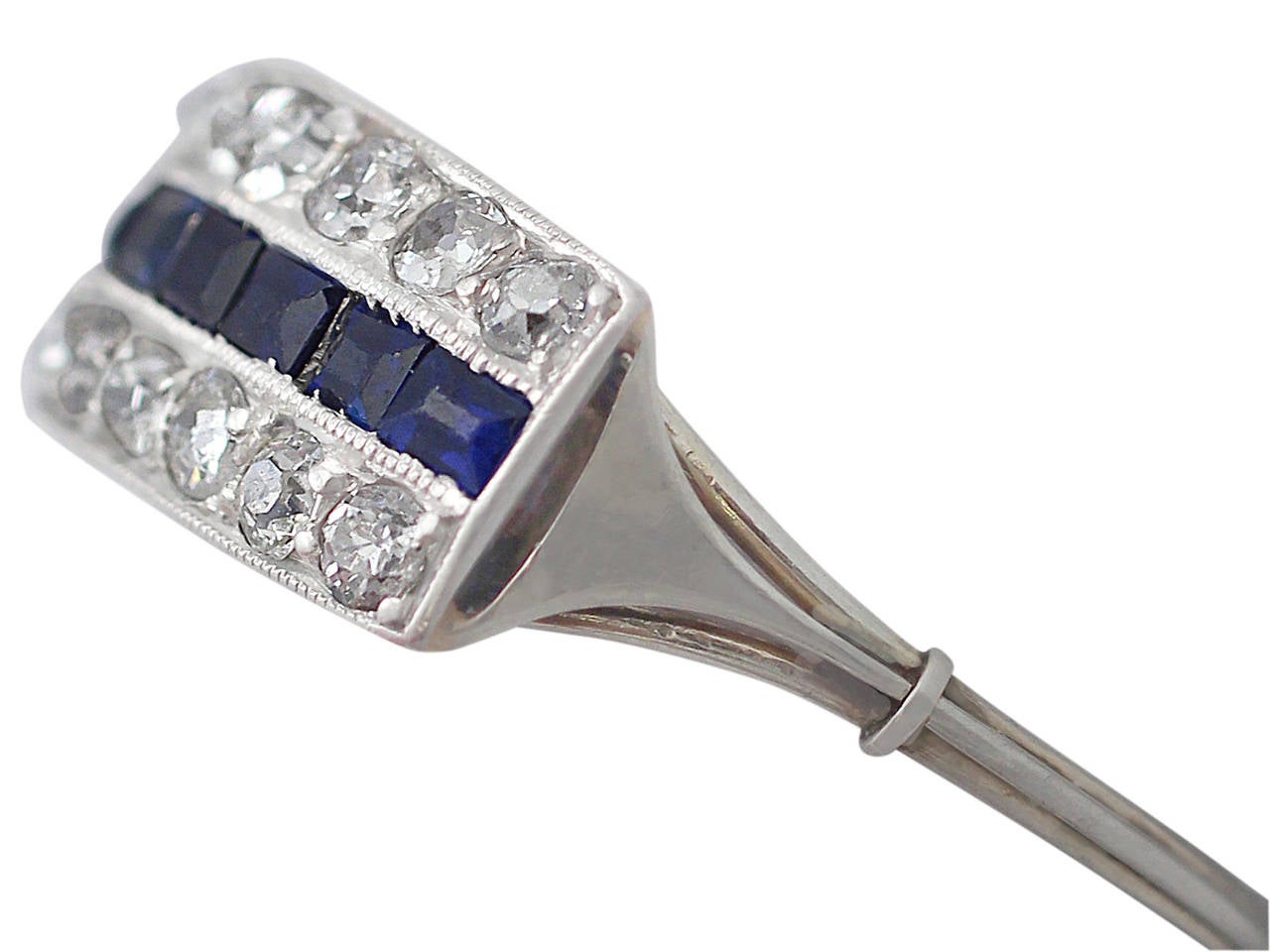 1910s Antique Sapphire & Diamond White Gold Cocktail Ring In Excellent Condition In Jesmond, Newcastle Upon Tyne