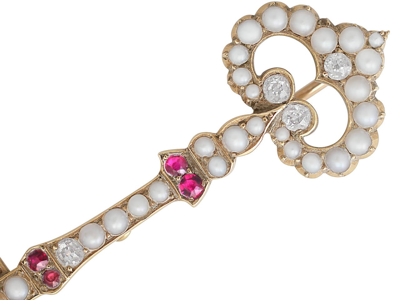 0.32Ct Diamond, Pearl and Ruby 18k Yellow Gold Key Brooch, Antique Victorian In Excellent Condition In Jesmond, Newcastle Upon Tyne