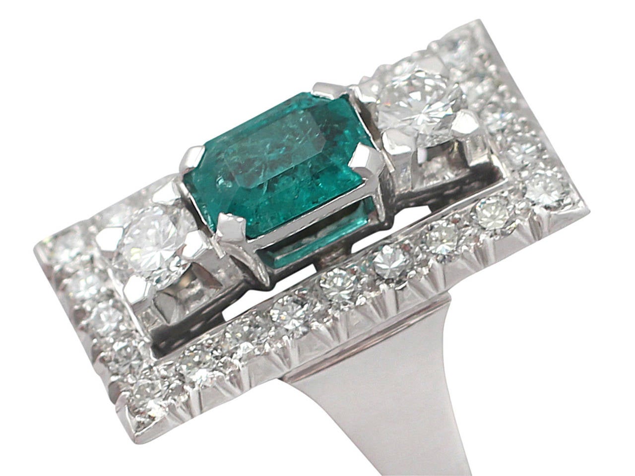 1.07Ct Emerald & 1.78Ct Diamond Dress Ring - Art Deco Style - Vintage French In Excellent Condition In Jesmond, Newcastle Upon Tyne