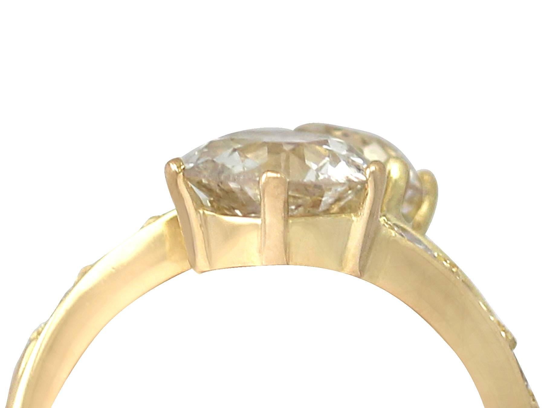 Round Cut 3.27Ct Diamond and 18k Yellow Gold Twist Ring - Antique Circa 1920