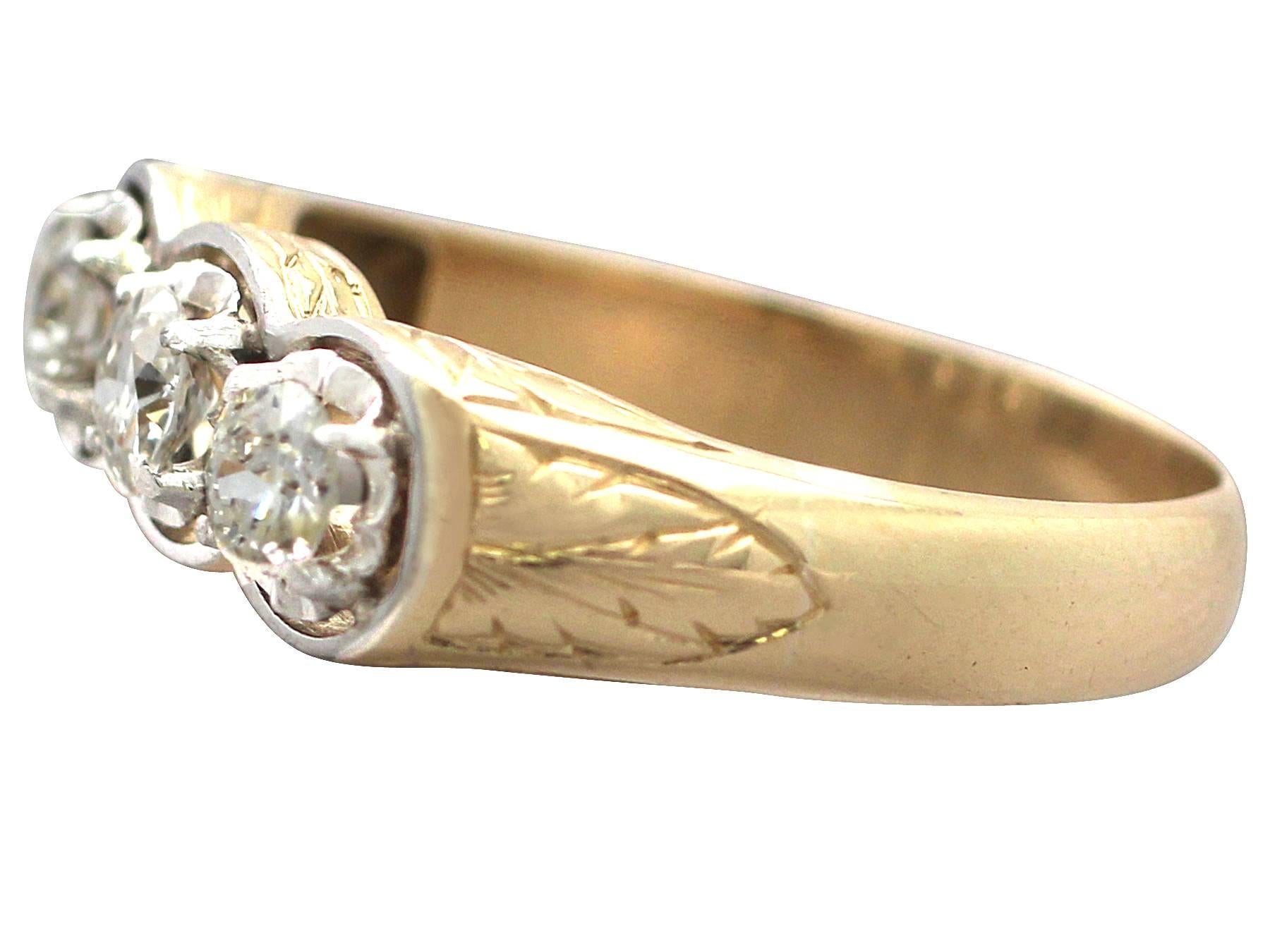 Antique Circa 1920 0.60Ct Diamond & 15k Yellow Gold, Platinum Set Trilogy Ring In Excellent Condition In Jesmond, Newcastle Upon Tyne