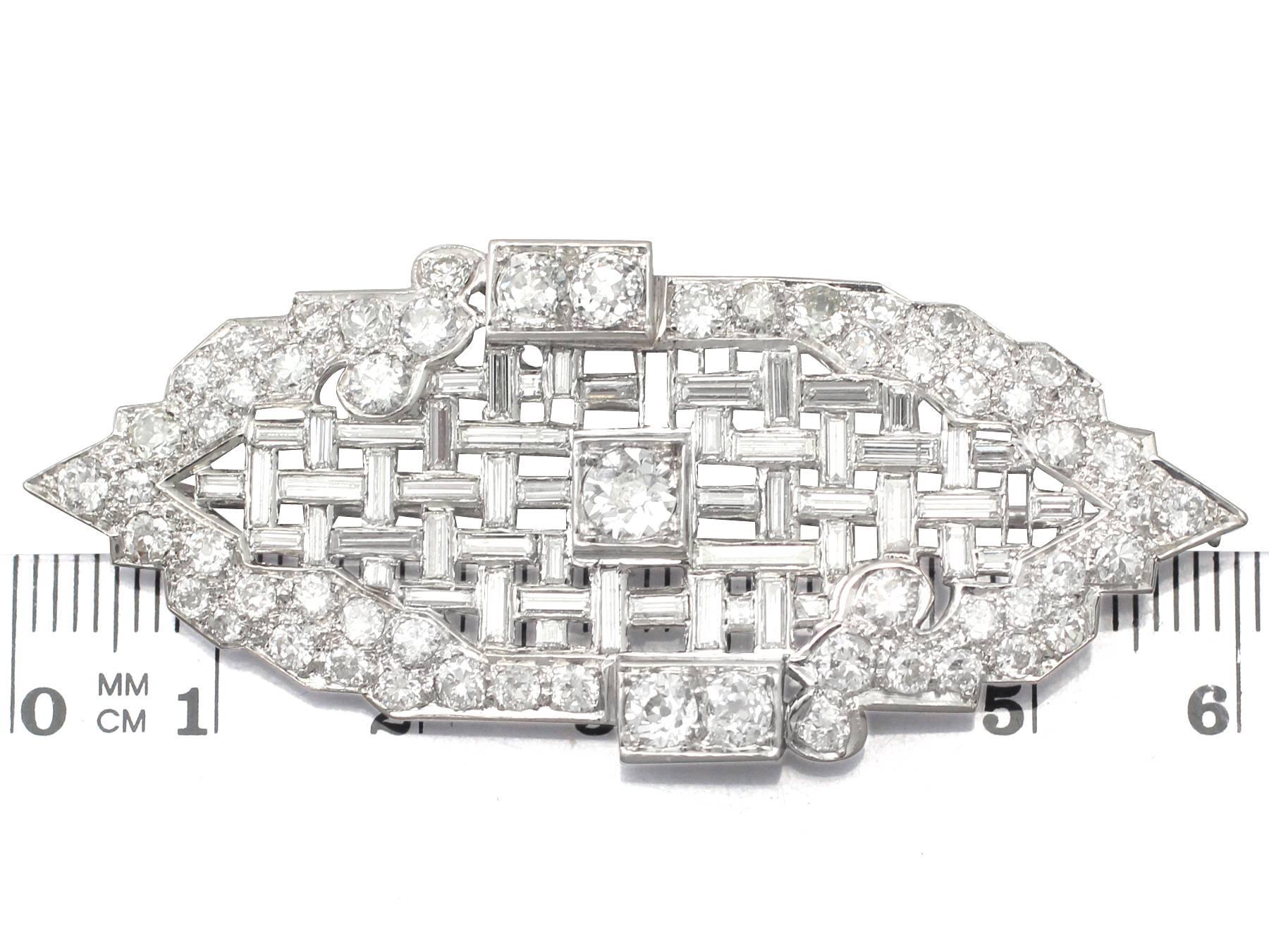 5.83Ct Diamond and Platinum Brooch - Art Deco Style - Antique Circa 1920 3