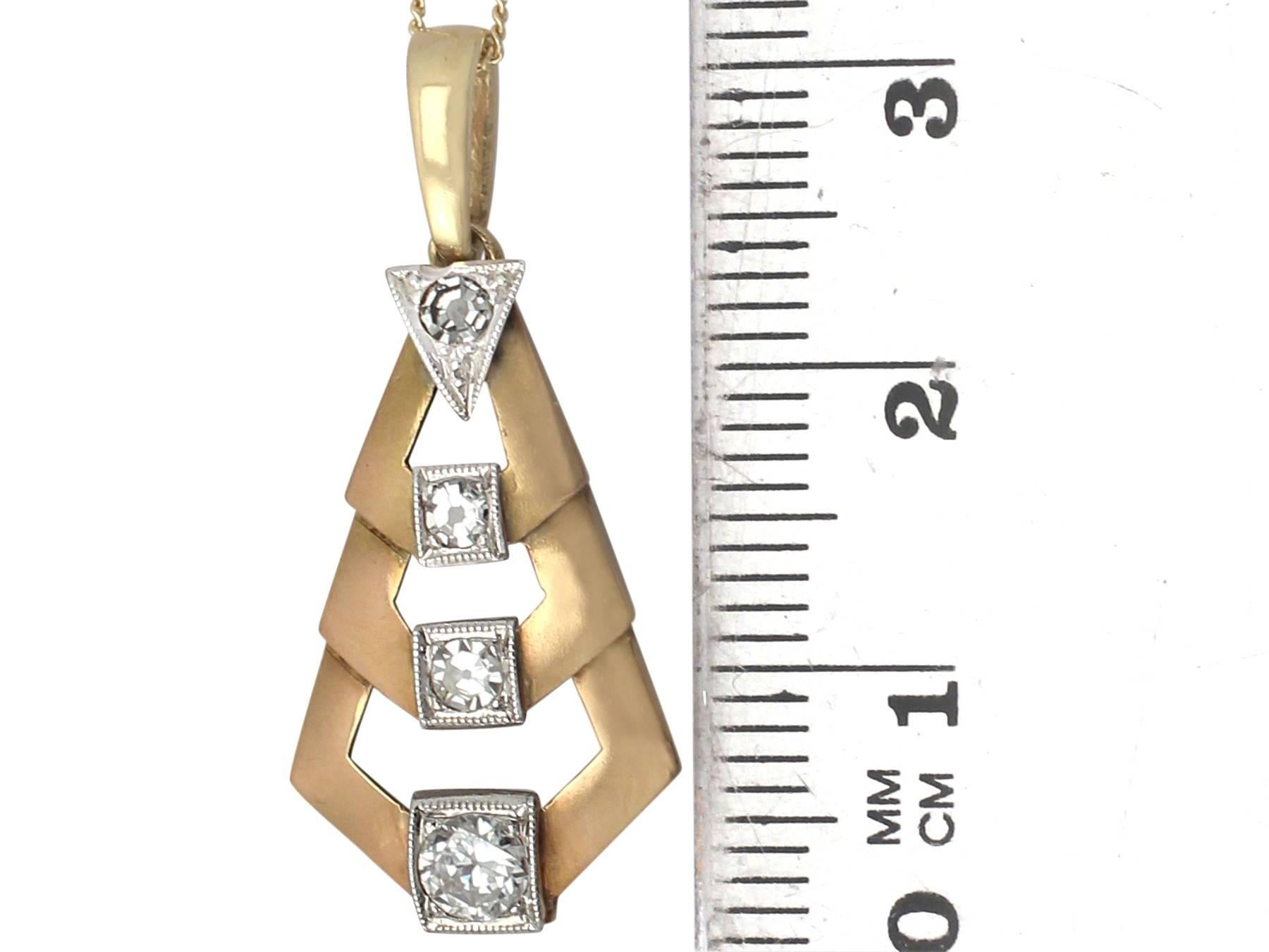 0.33Ct Diamond, 18k Yellow Gold Pendant - Art Deco Style - Circa 1920 3