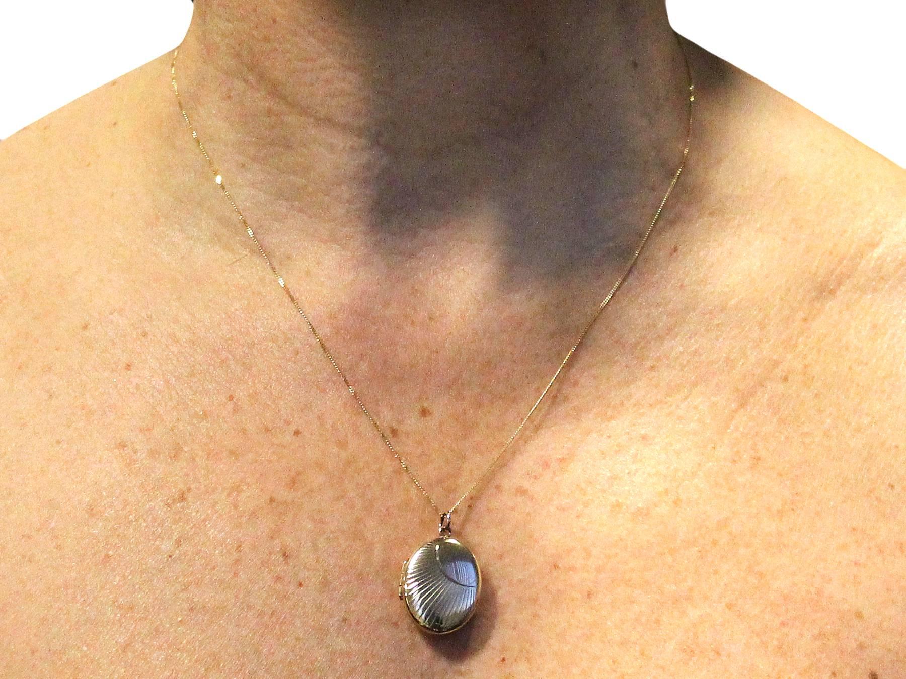 9k Gelbgold Medaillon - Art Deco Stil - Vintage Circa 1950 3