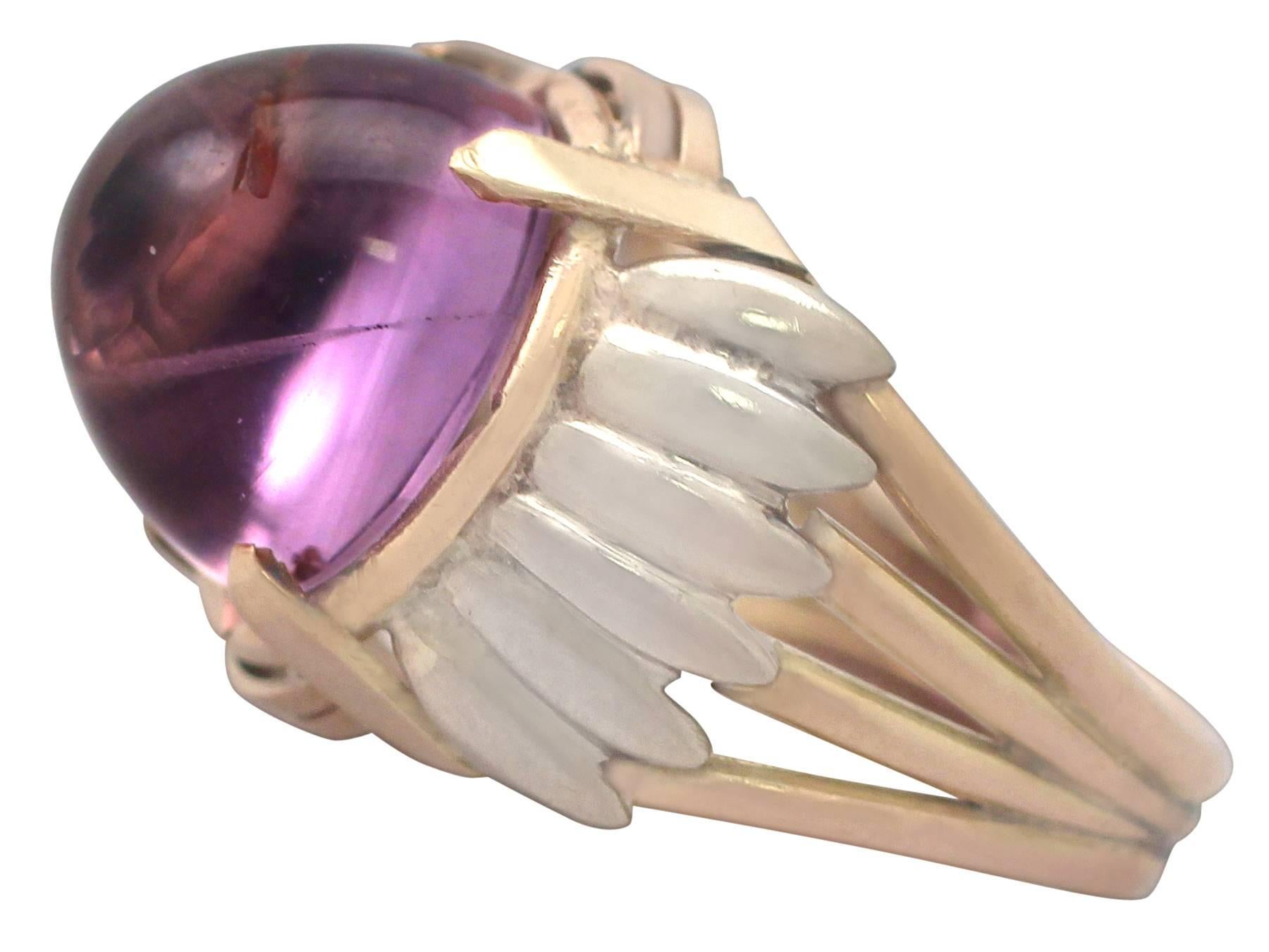 1940s Amethyst Yellow Gold & White Gold Cocktail Ring In Excellent Condition In Jesmond, Newcastle Upon Tyne