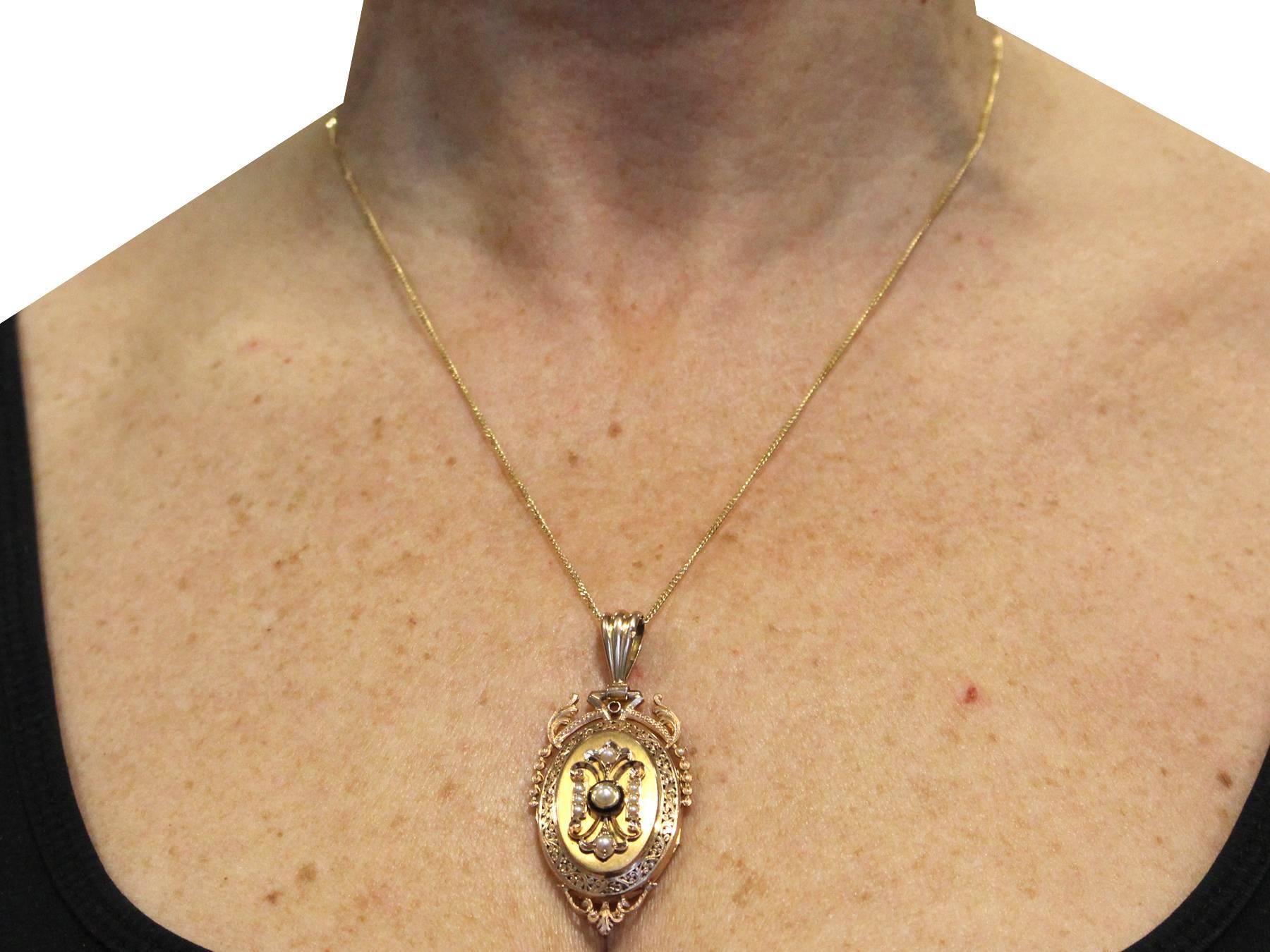Pearl and Enamel, 18k Yellow Gold Locket/Pendant - Antique French Circa 1880 6