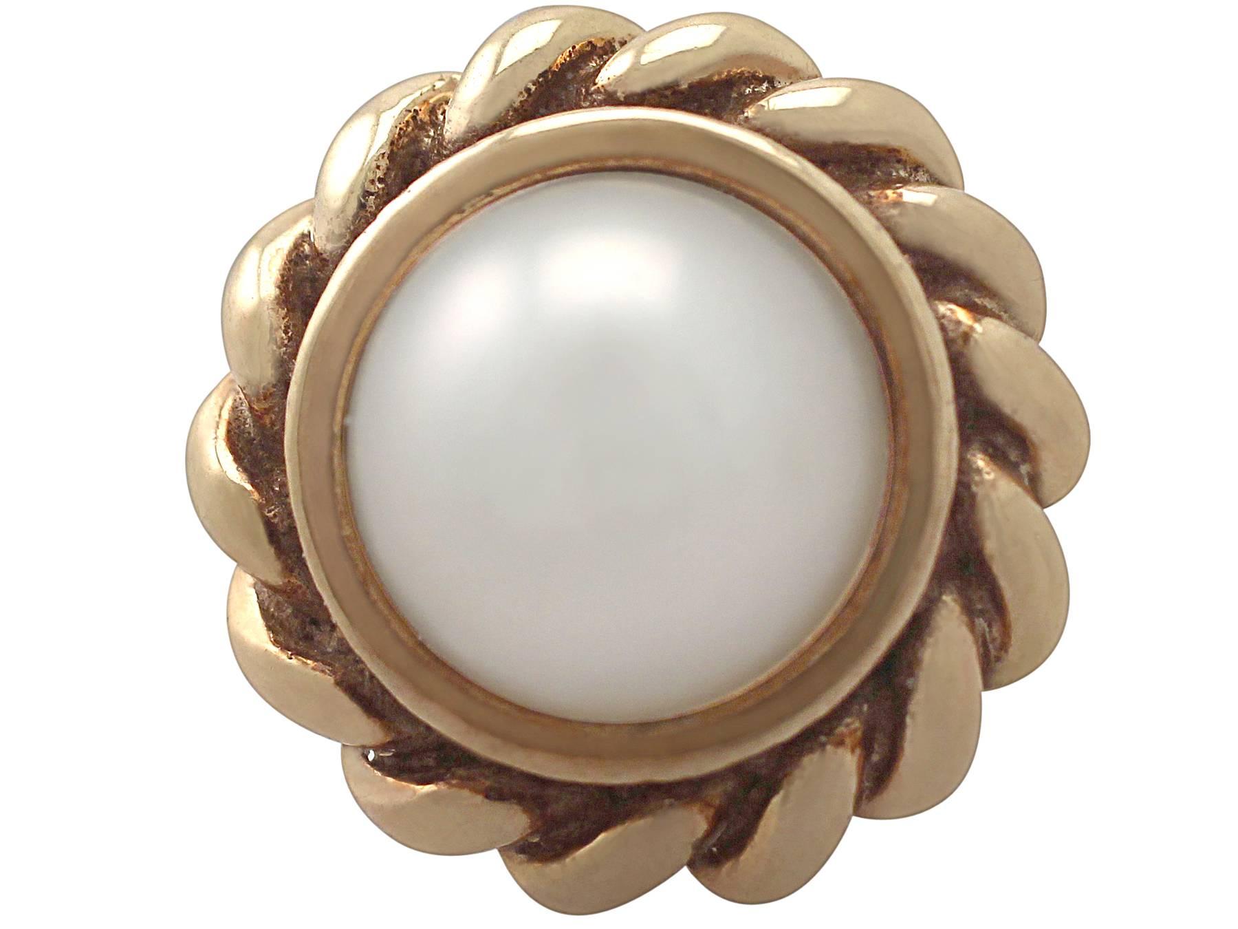 vintage pearl stud earrings