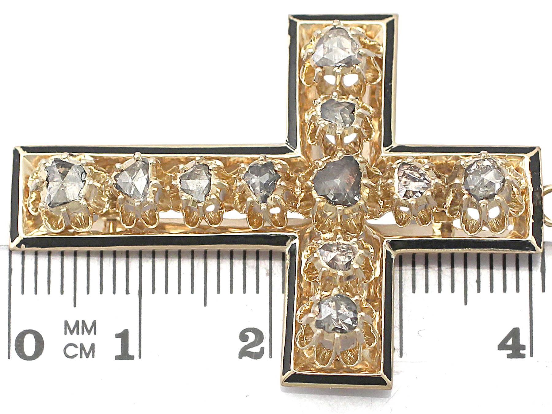 1.42Ct Diamond & Black Enamel, 14k Yellow Gold Cross Pendant - Antique Victorian In Excellent Condition In Jesmond, Newcastle Upon Tyne