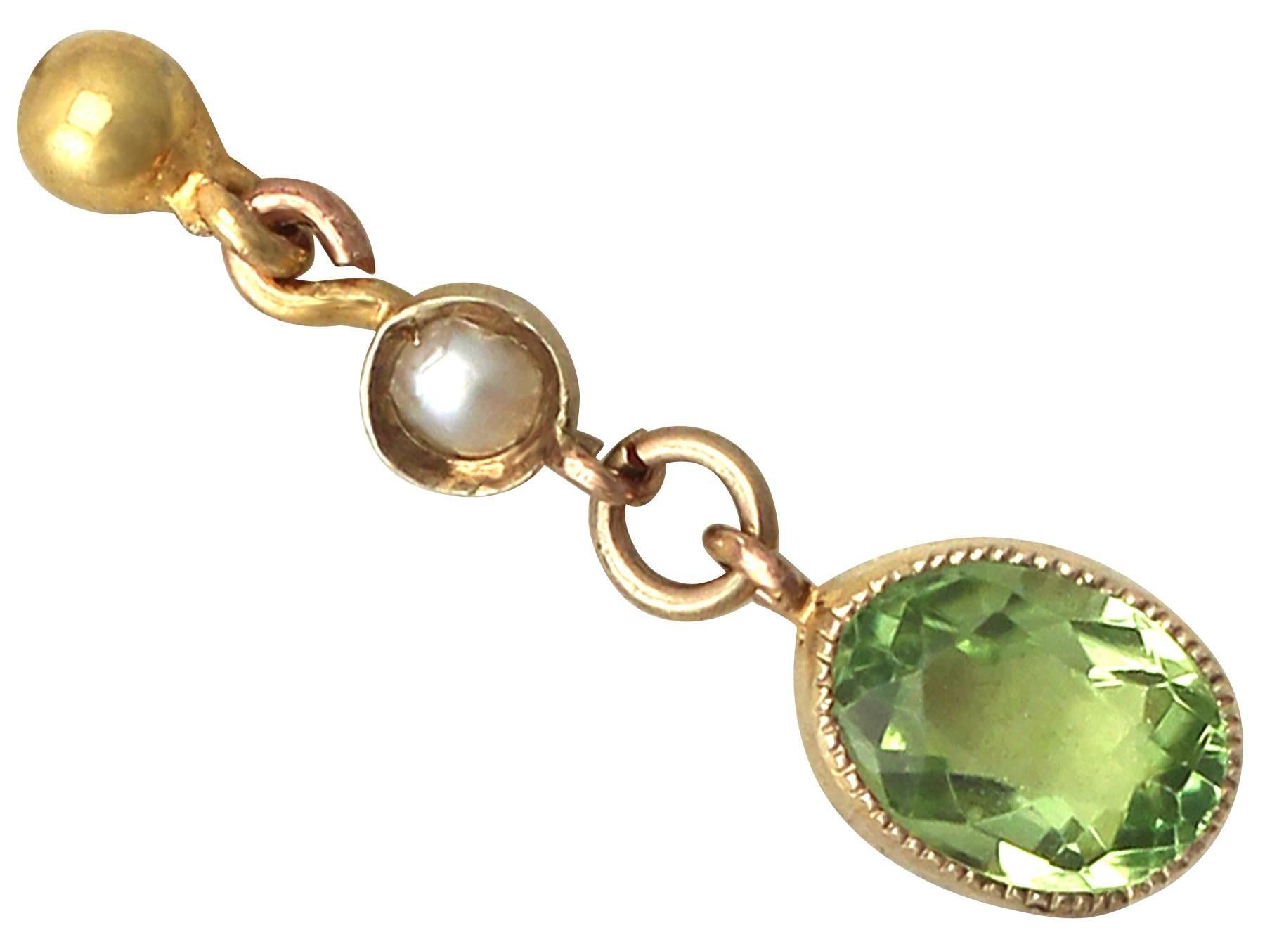 1910s Pearl 1.22 Carat Peridot Gold Drop Earrings  1